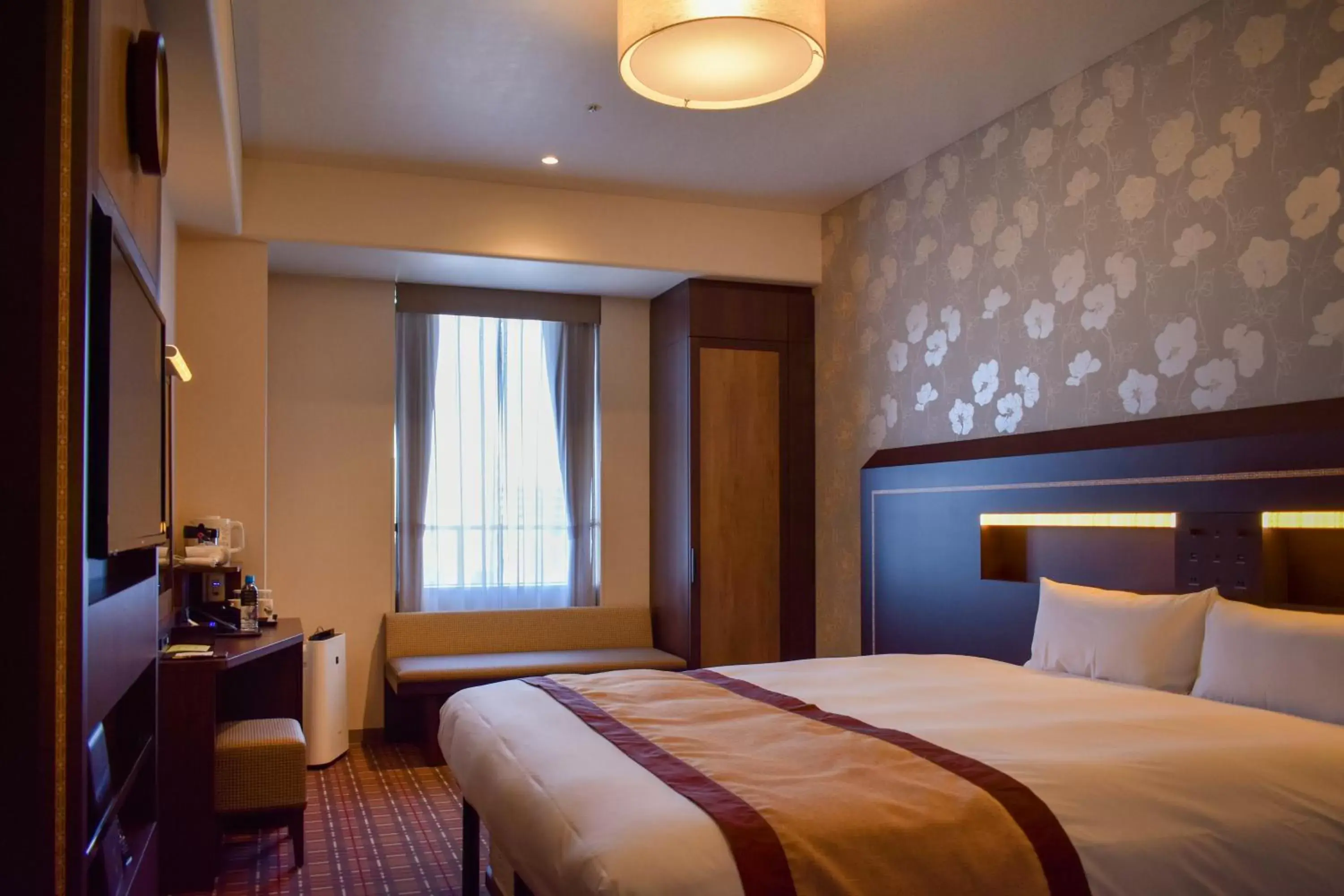 Photo of the whole room, Bed in Hotel Monterey Fukuoka