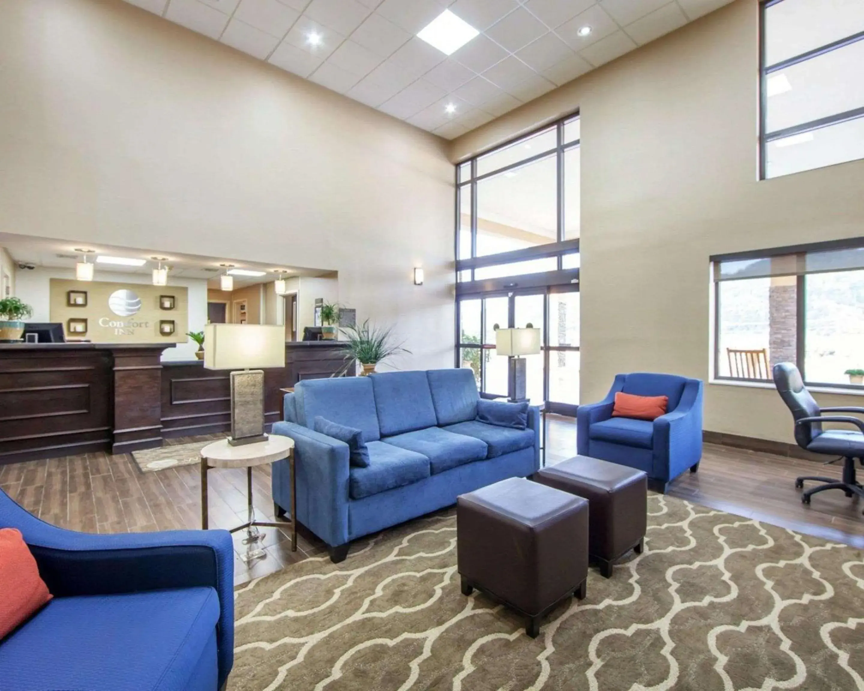 Lobby or reception in Comfort Inn at Royal Blue Lobby or reception in Comfort Inn at Royal Blue