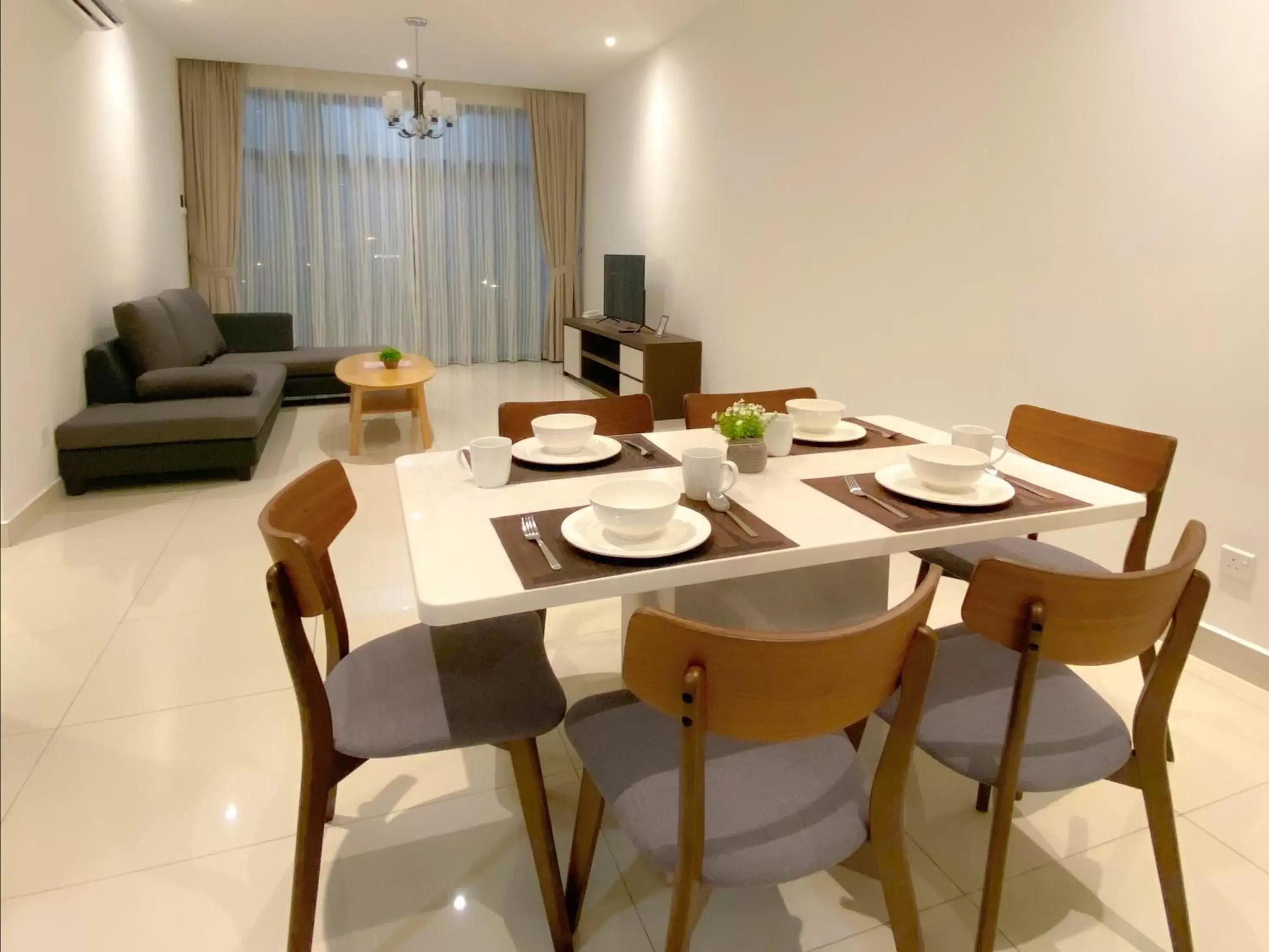 Dining Area in AZ Hotel & Serviced Apartments