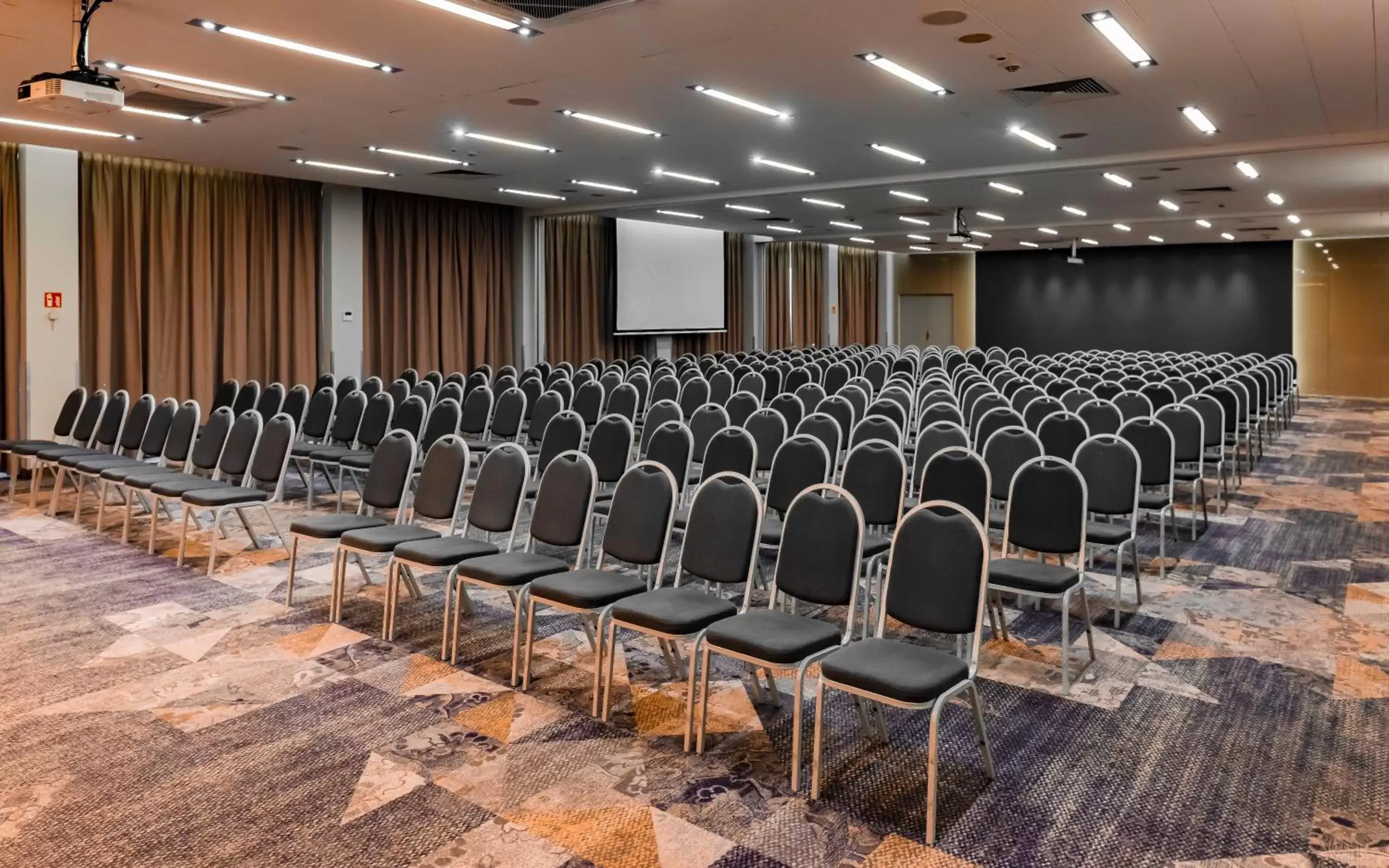 Meeting/conference room in Novotel Kraków City West