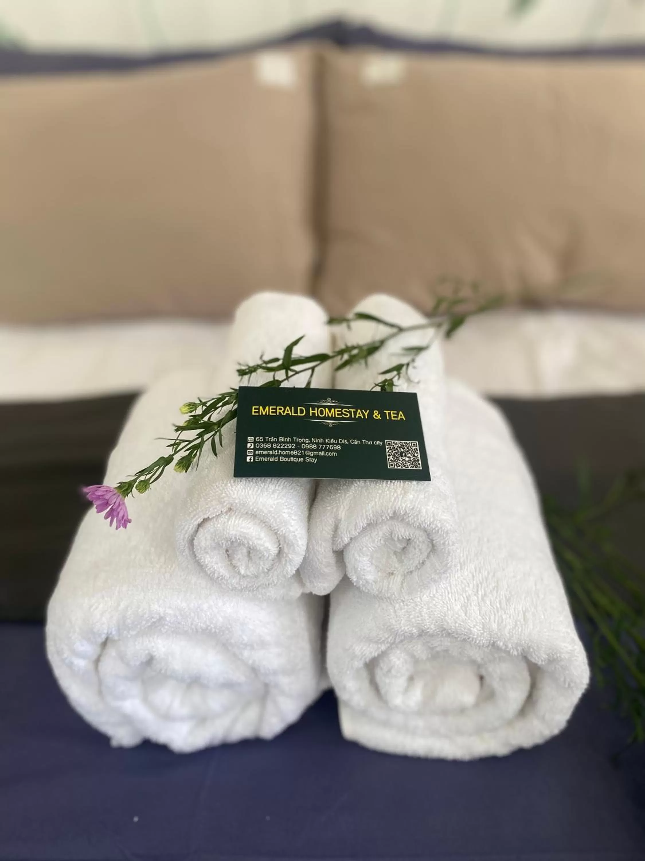 Bed in Emerald Boutique Stay 2