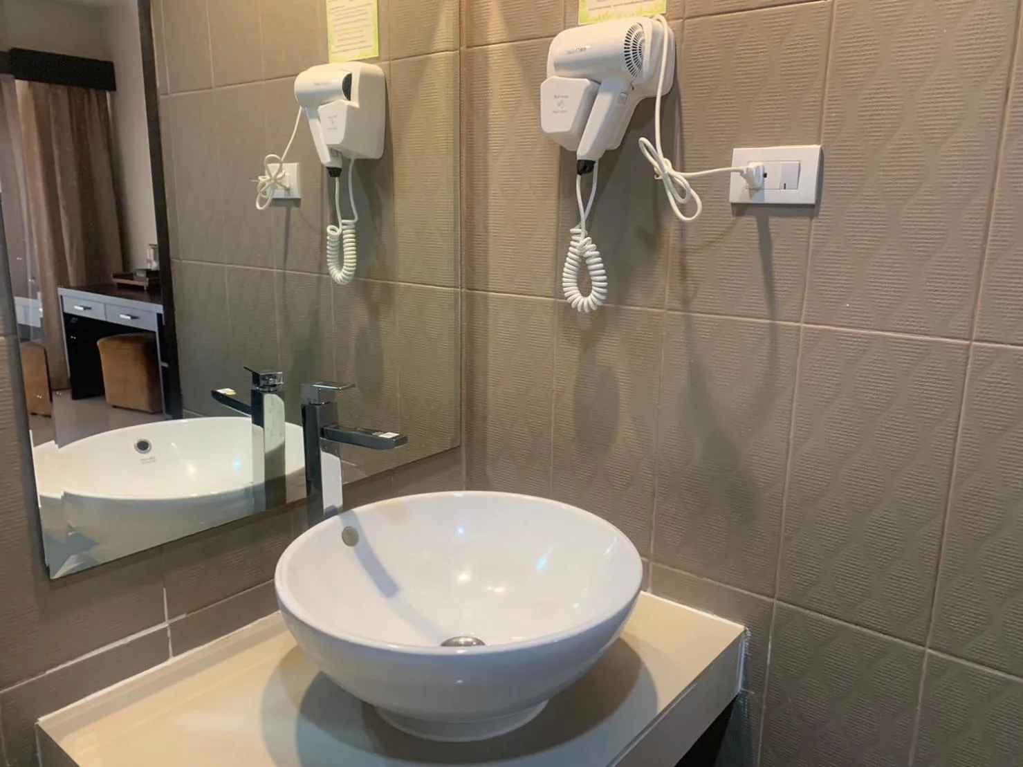 Bathroom in Lub Sbuy Hostel