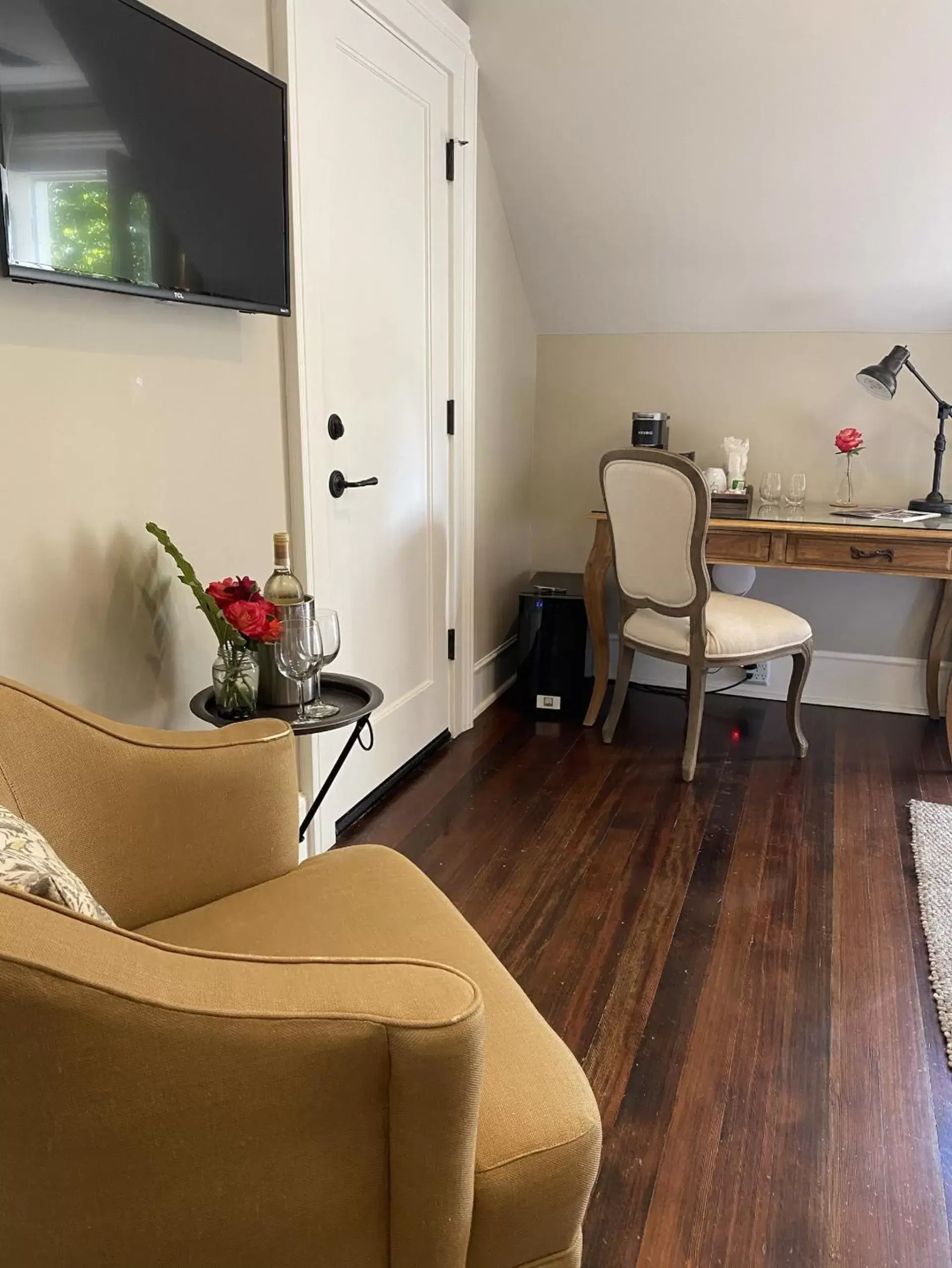 Bedroom, Seating Area in Inn on Randolph