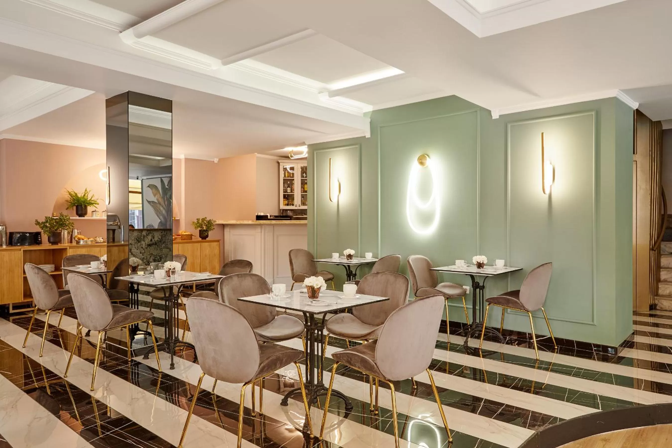 Breakfast in Hotel Luxembourg