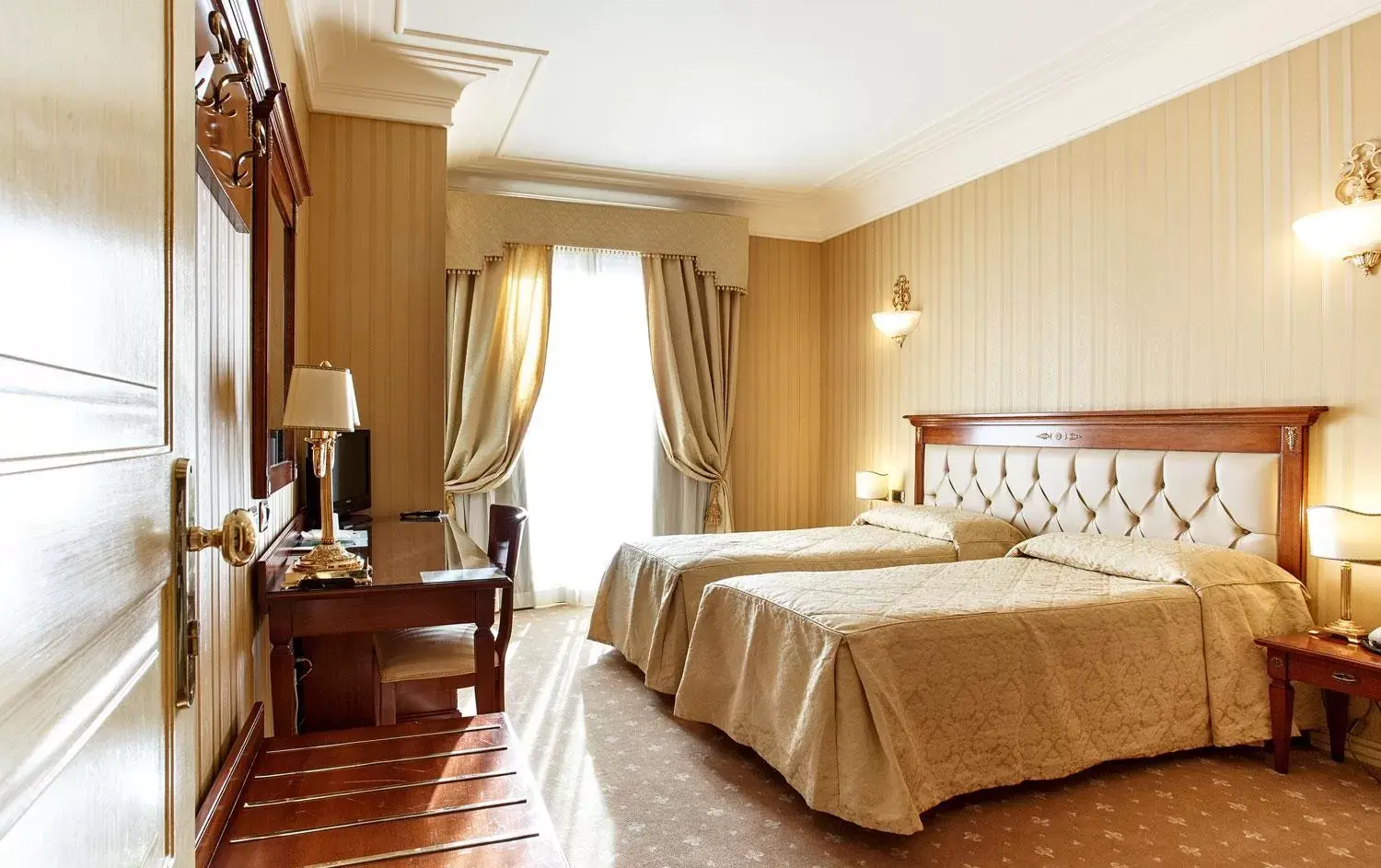 Bed, Room Photo in Hotel Ristorante Paradise