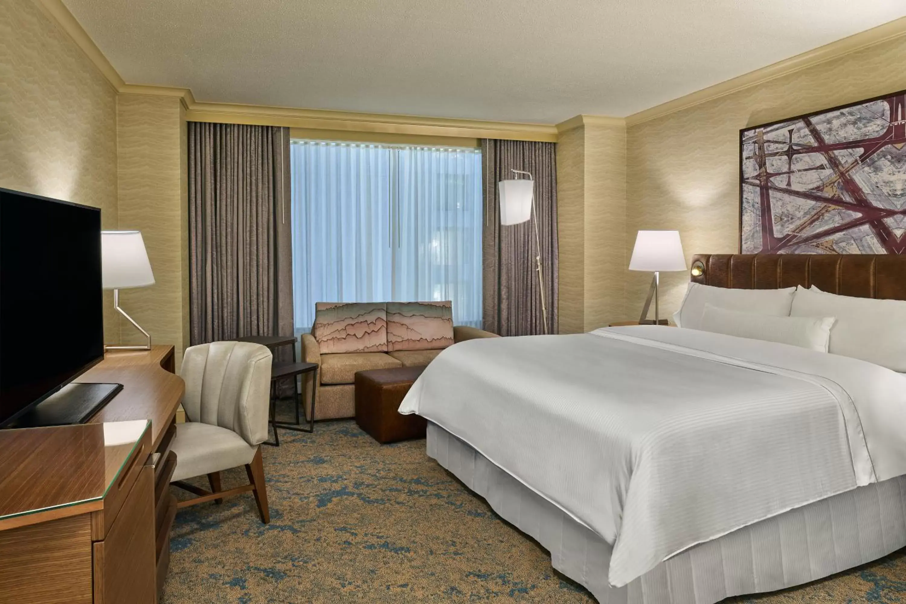 Photo of the whole room, Bed in The Westin Detroit Metropolitan Airport