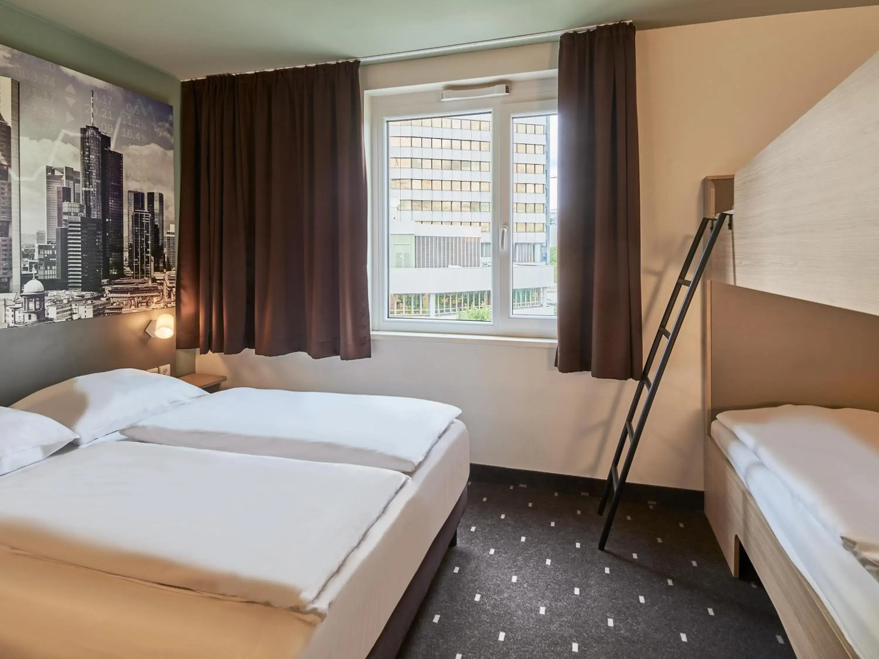 Bed in B&B Hotel Frankfurt-West