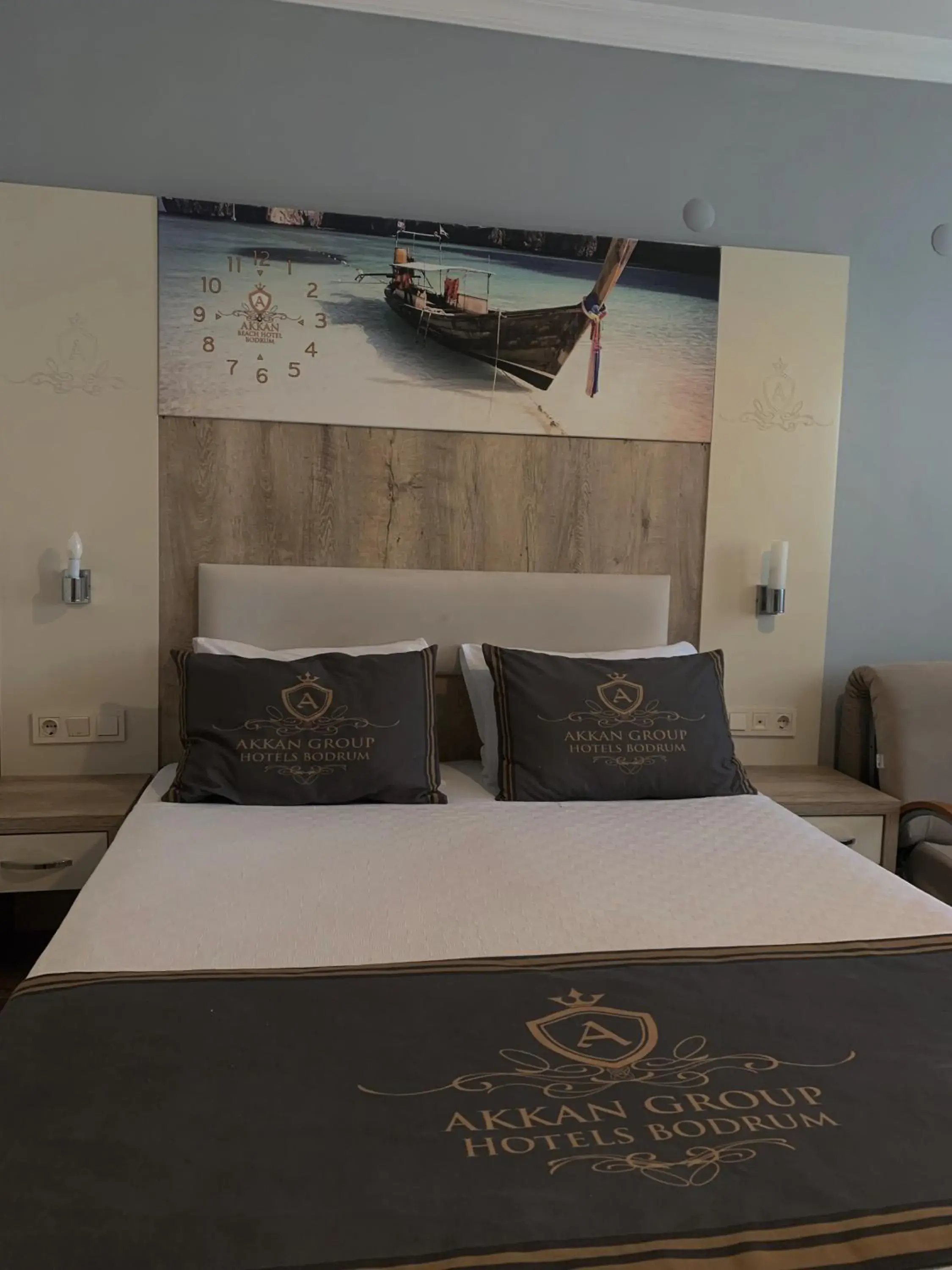 Bed in Akkan Beach Hotel