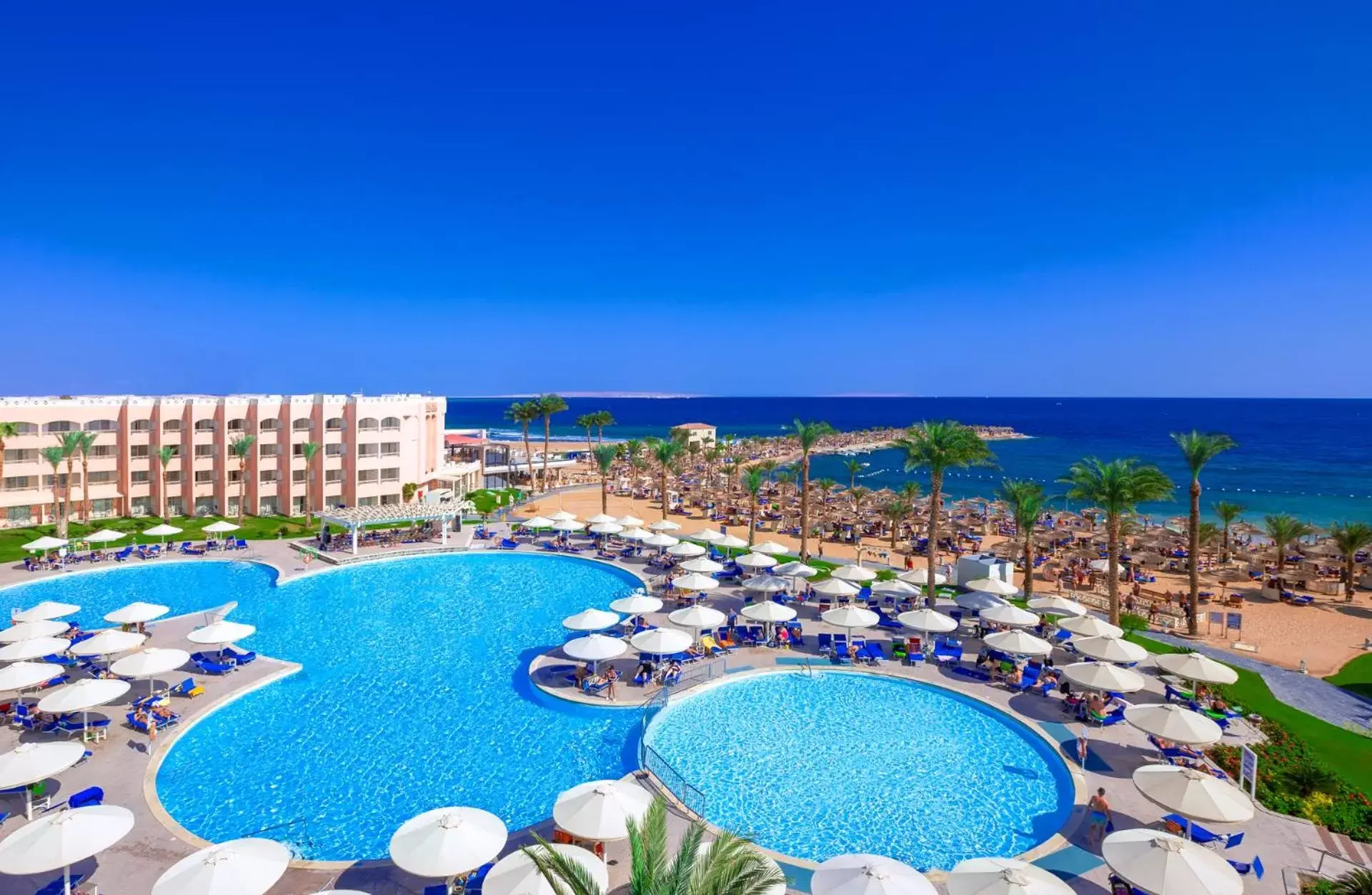 Beach, Pool View in Beach Albatros Resort - Hurghada