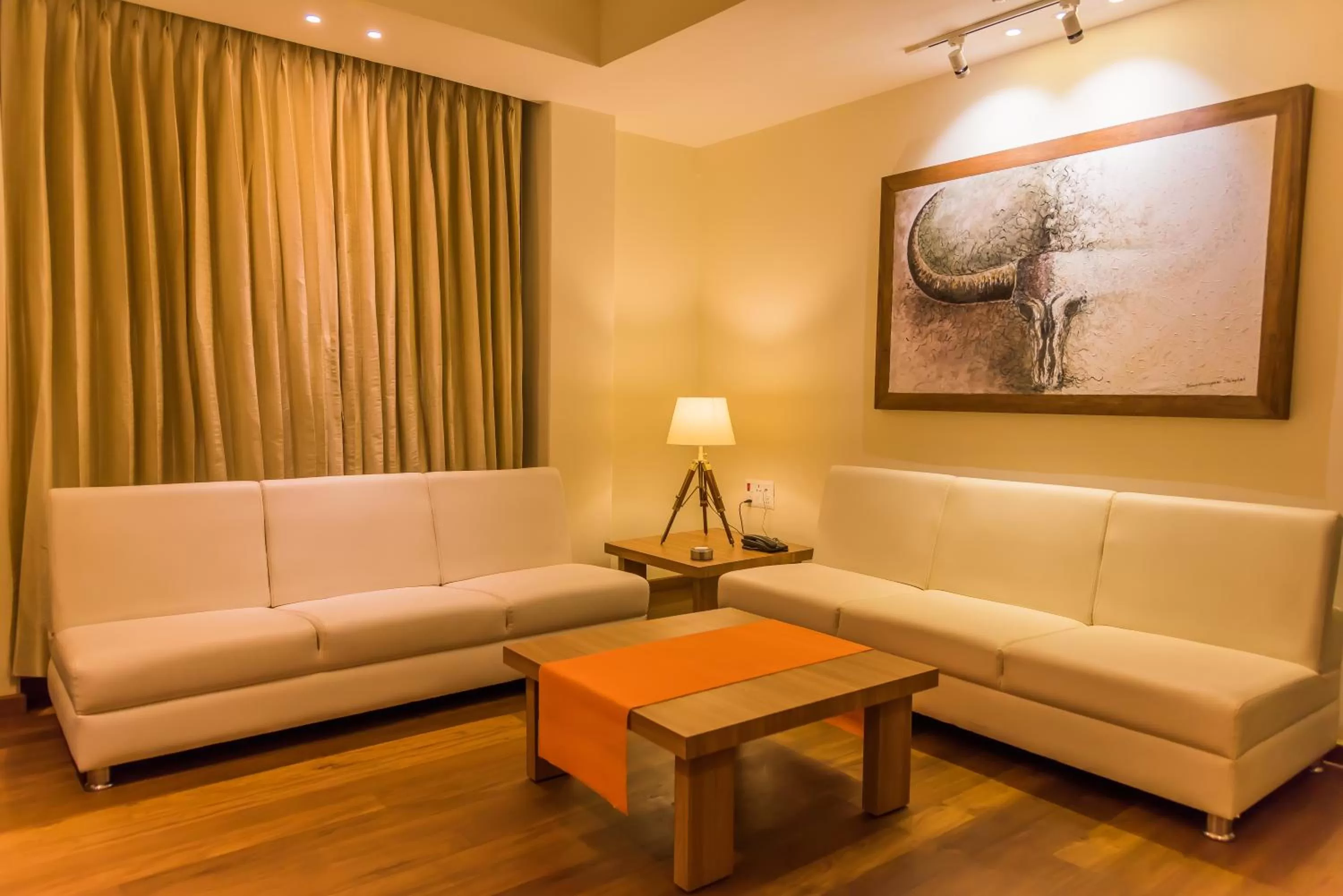 Sangai Continental (The Boutique Hotel)