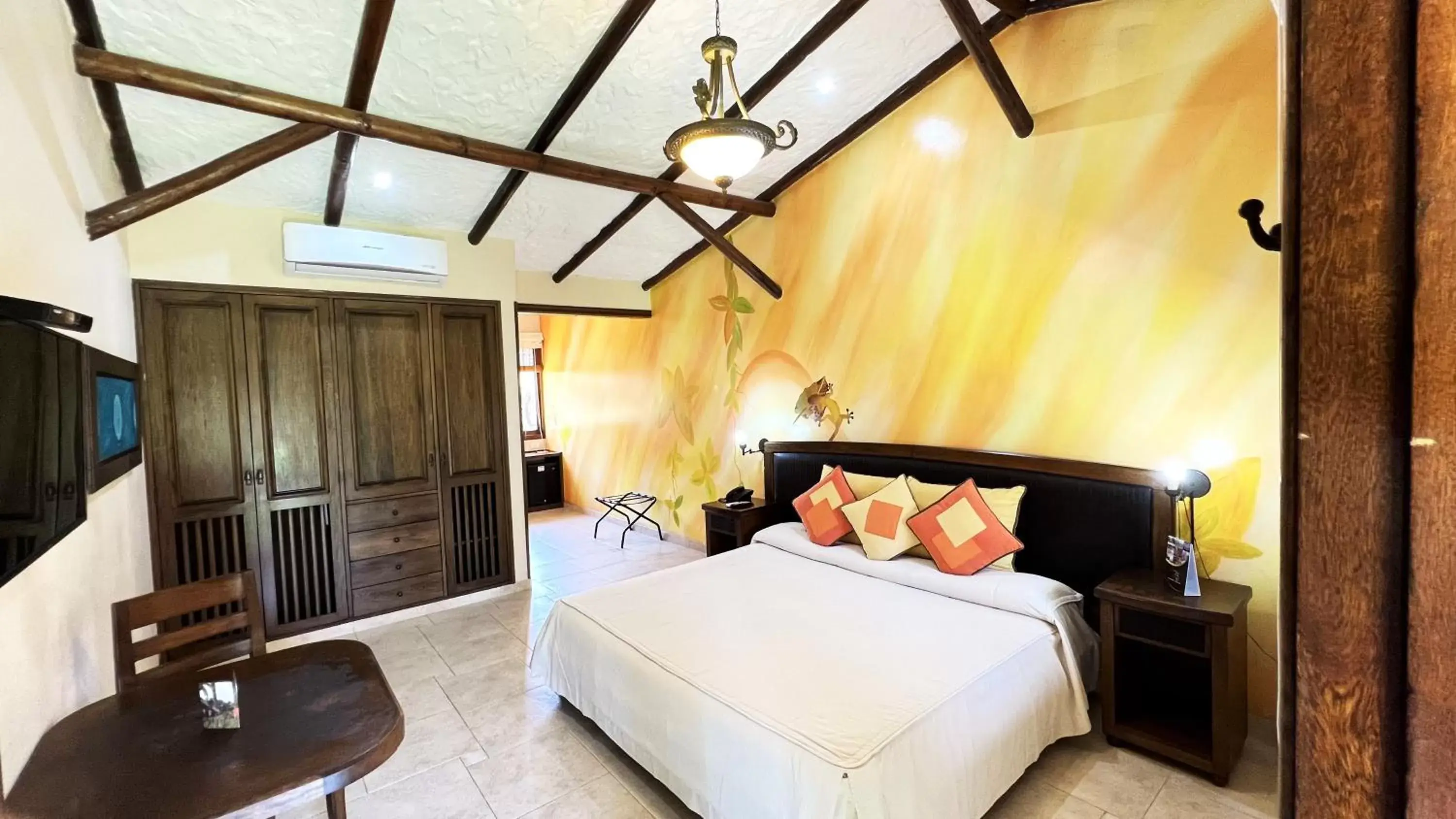Photo of the whole room, Bed in El Campanario Hotel Campestre by Tequendama