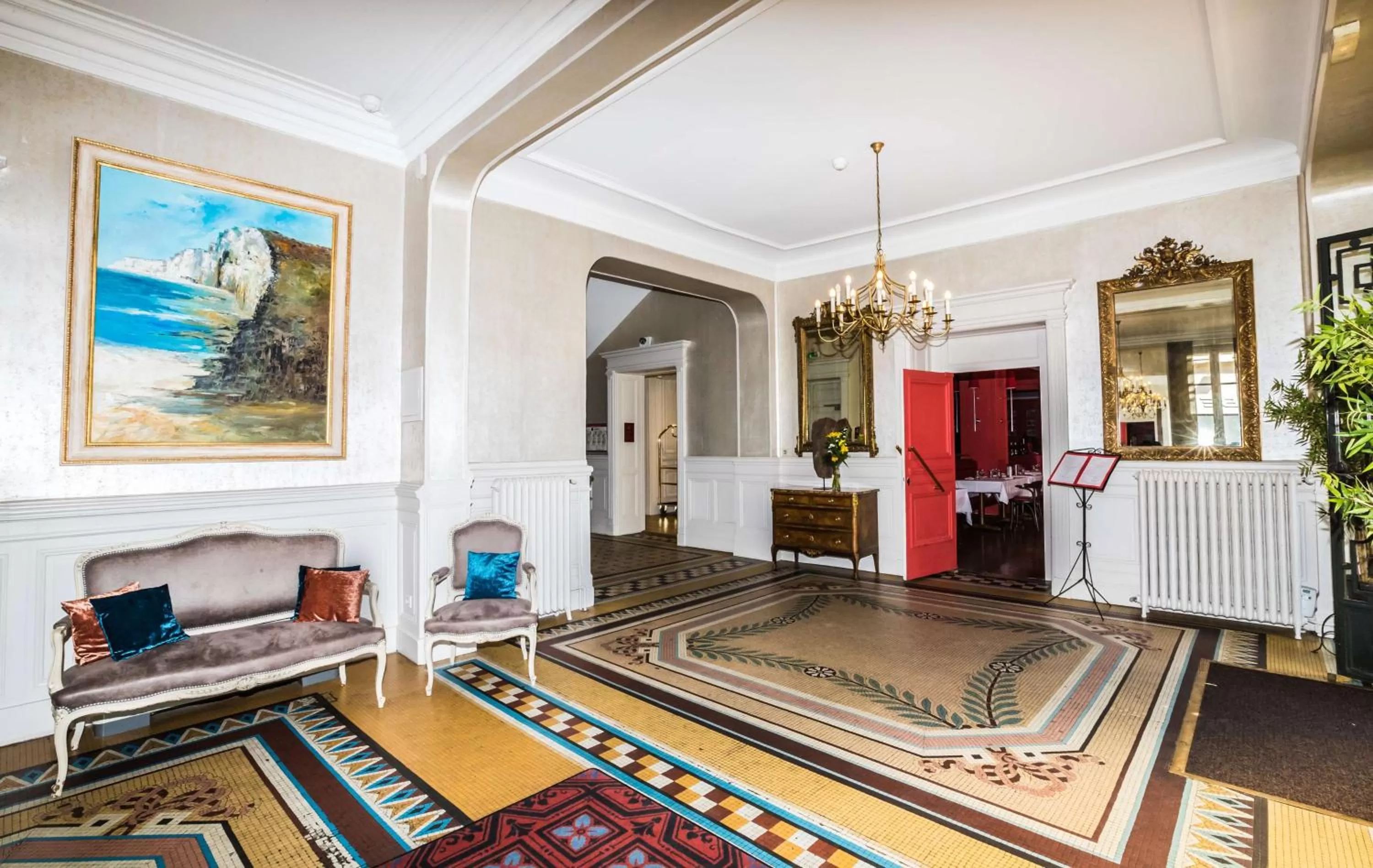 Lobby or reception in Best Western Hôtel de France