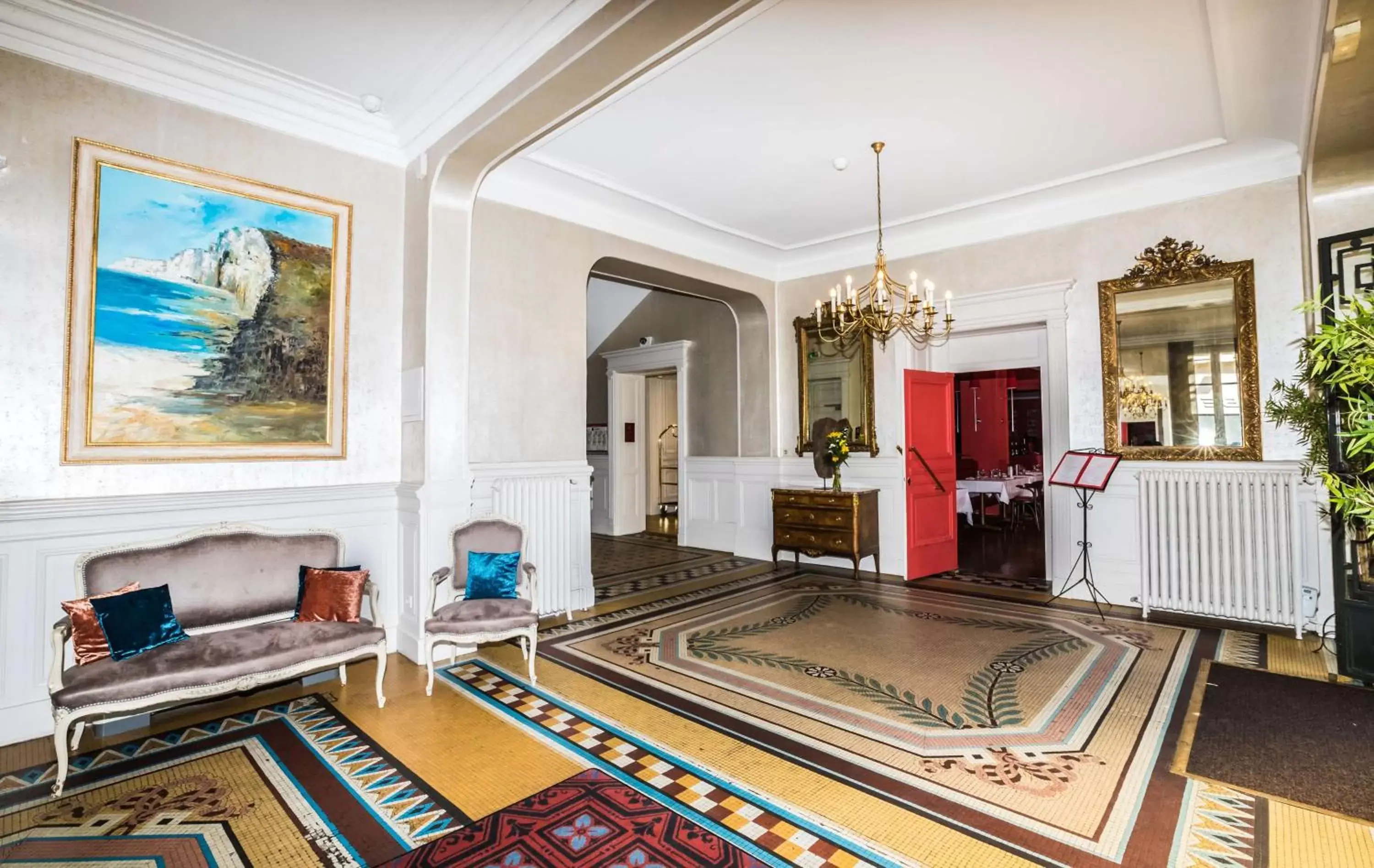 Lobby or reception in Best Western Hôtel de France Lobby or reception in Best Western Hôtel de France