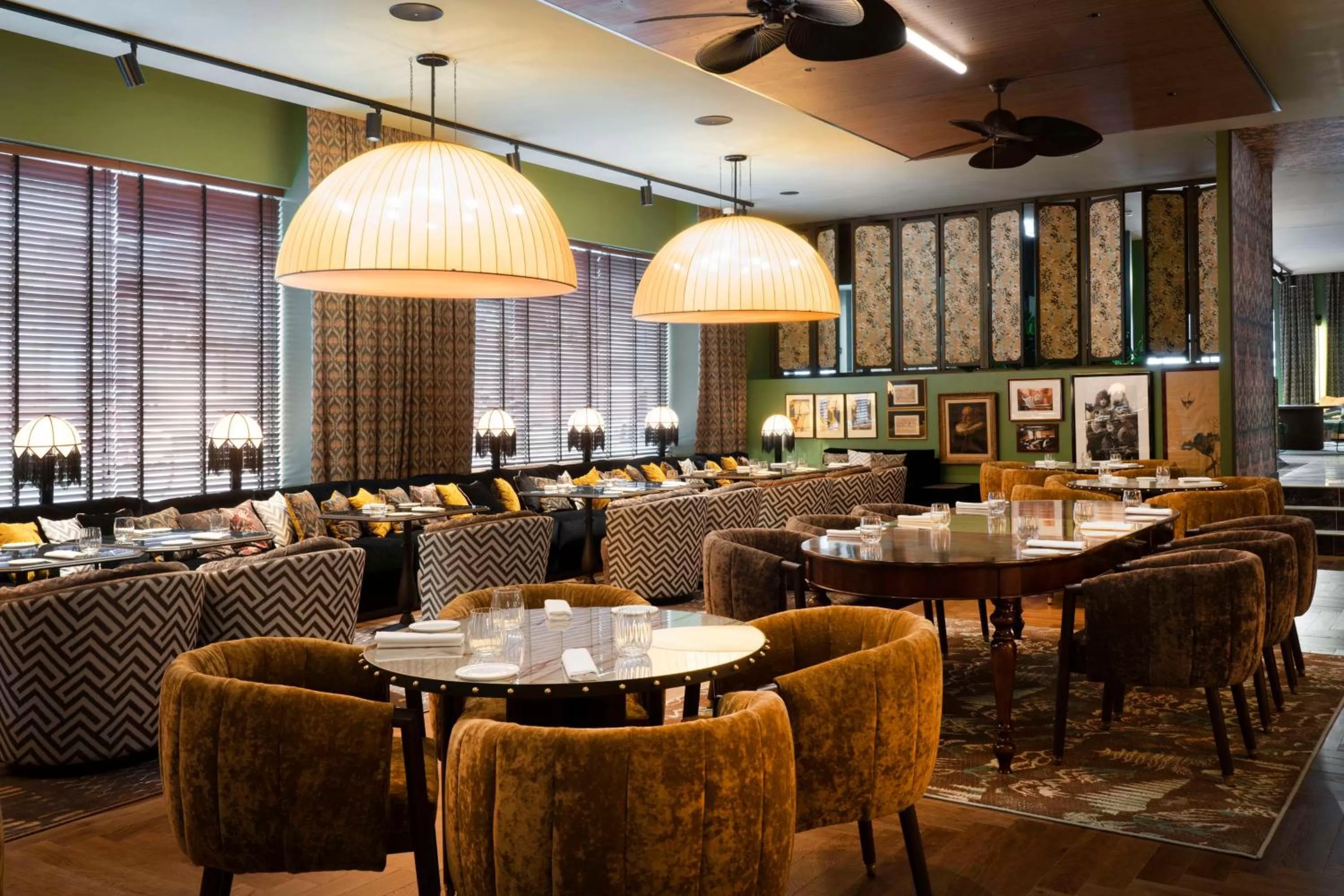 Restaurant/places to eat in Radisson Collection Hotel, Santa Sofia Milan