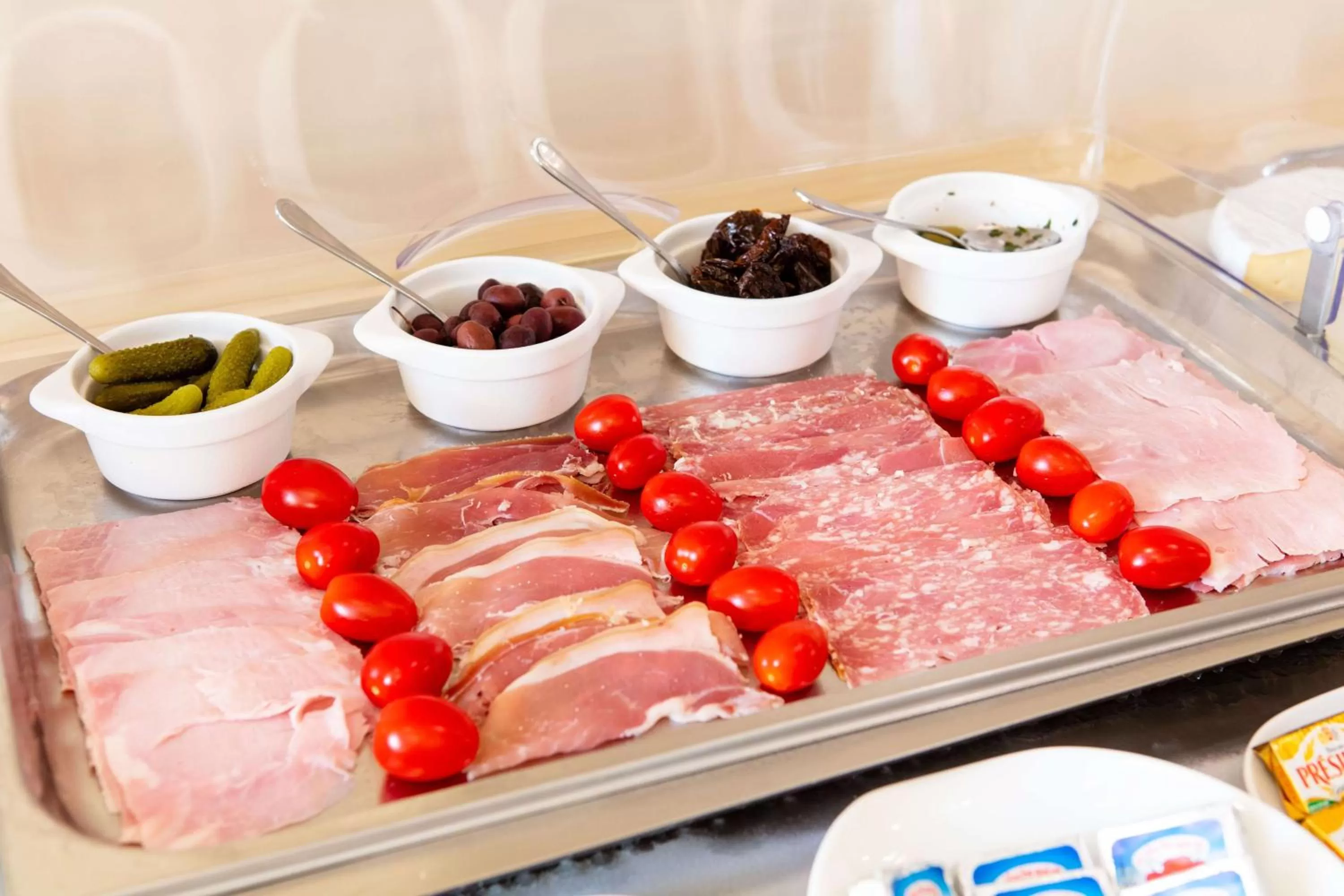 Restaurant/places to eat in Hôtel Le Maxime - Best Western Signature Collection