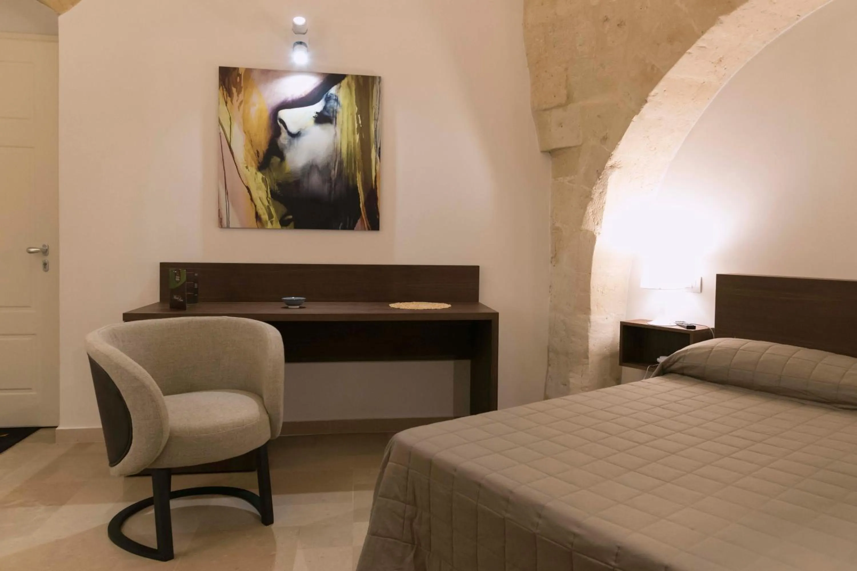 Photo of the whole room, Bed in Albergo Del Sedile