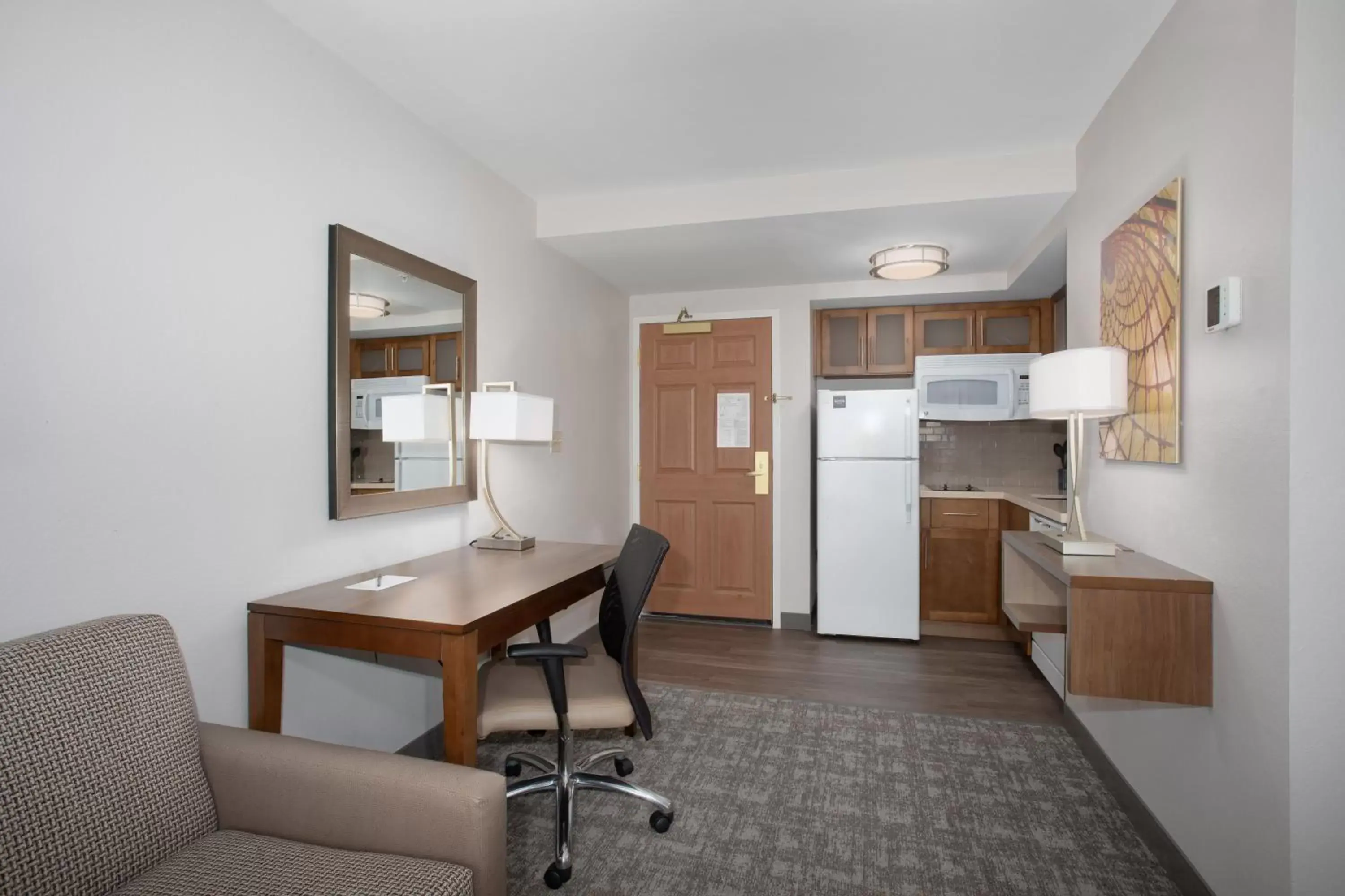 Photo of the whole room, Kitchen/Kitchenette in Staybridge Suites Denver International Airport, an IHG Hotel