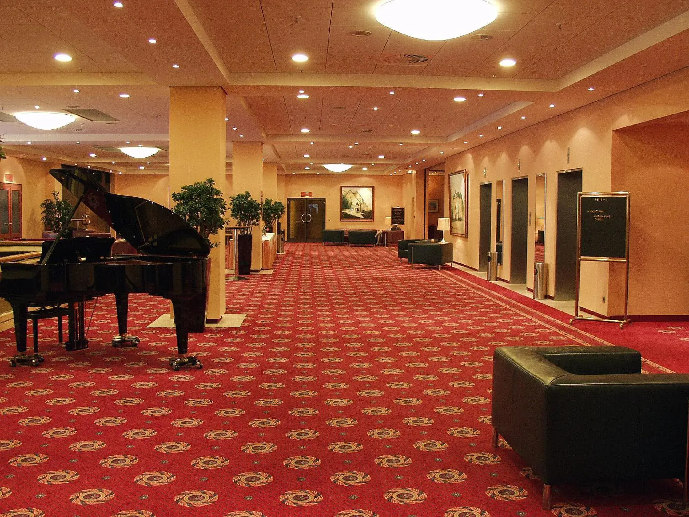 Lobby or reception in Hotel Steglitz International