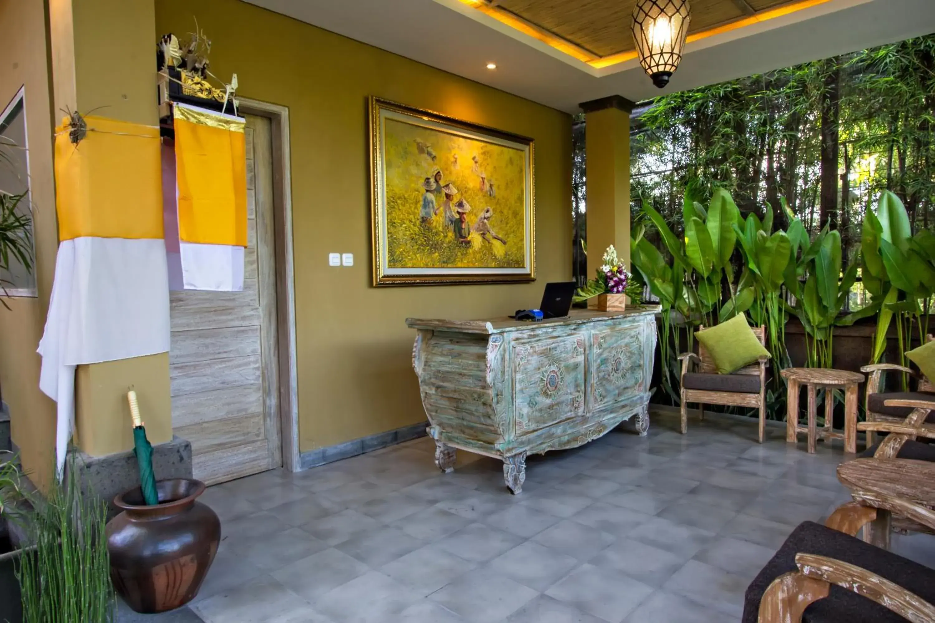 Lobby or reception in Ubad Retreat Lobby or reception in Ubad Retreat