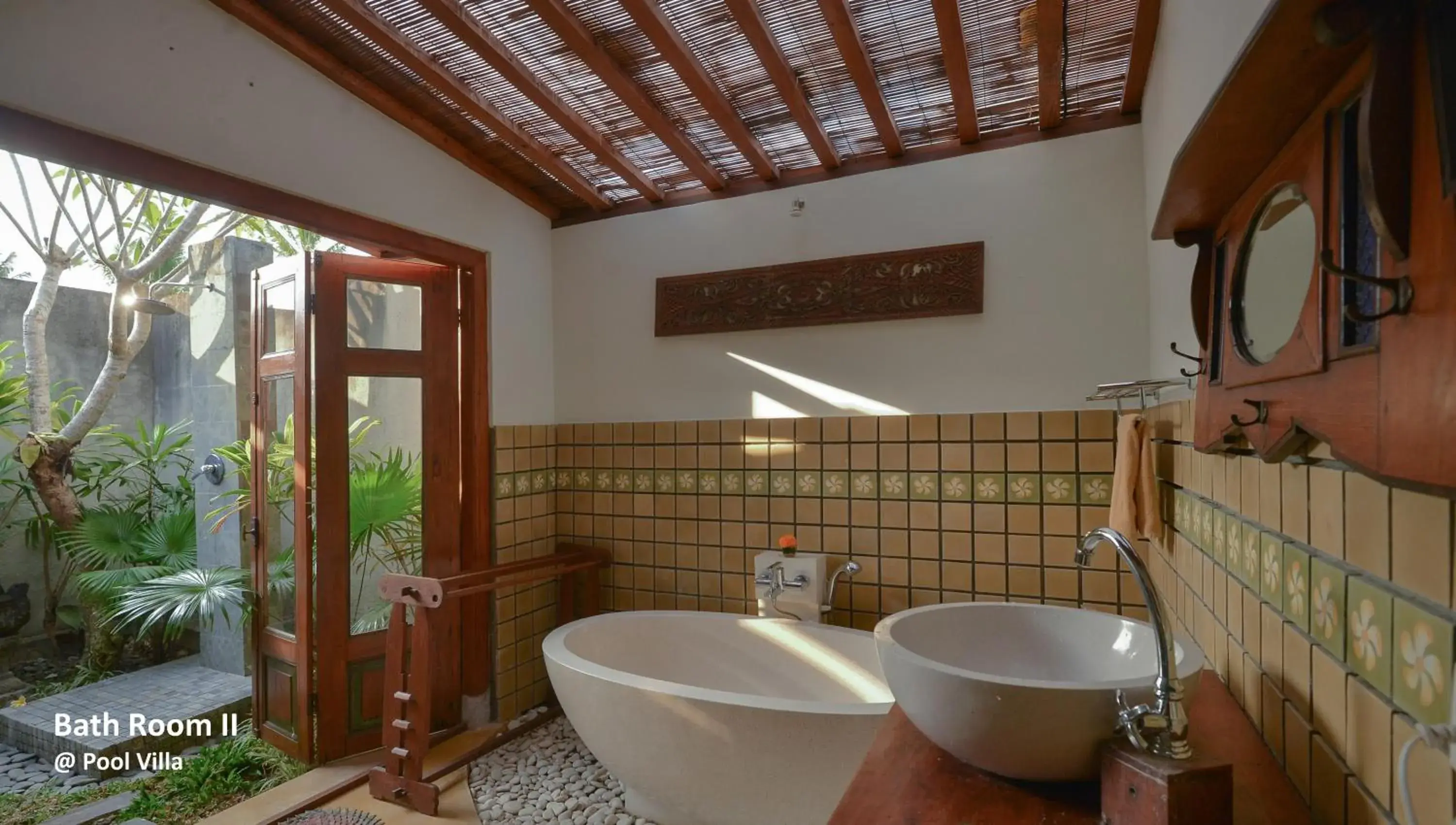 Toilet, Bathroom in Ubud Syailendra Heritage Villas by EPS