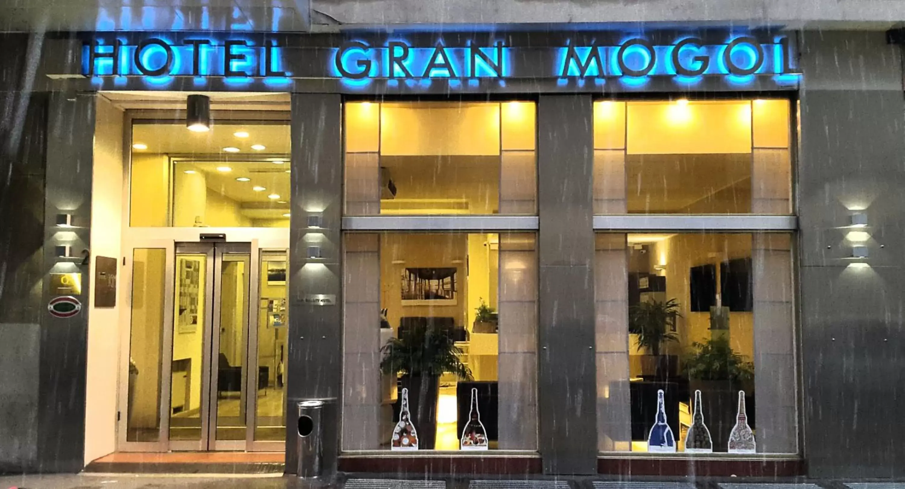 Property building in Best Quality Hotel Gran Mogol