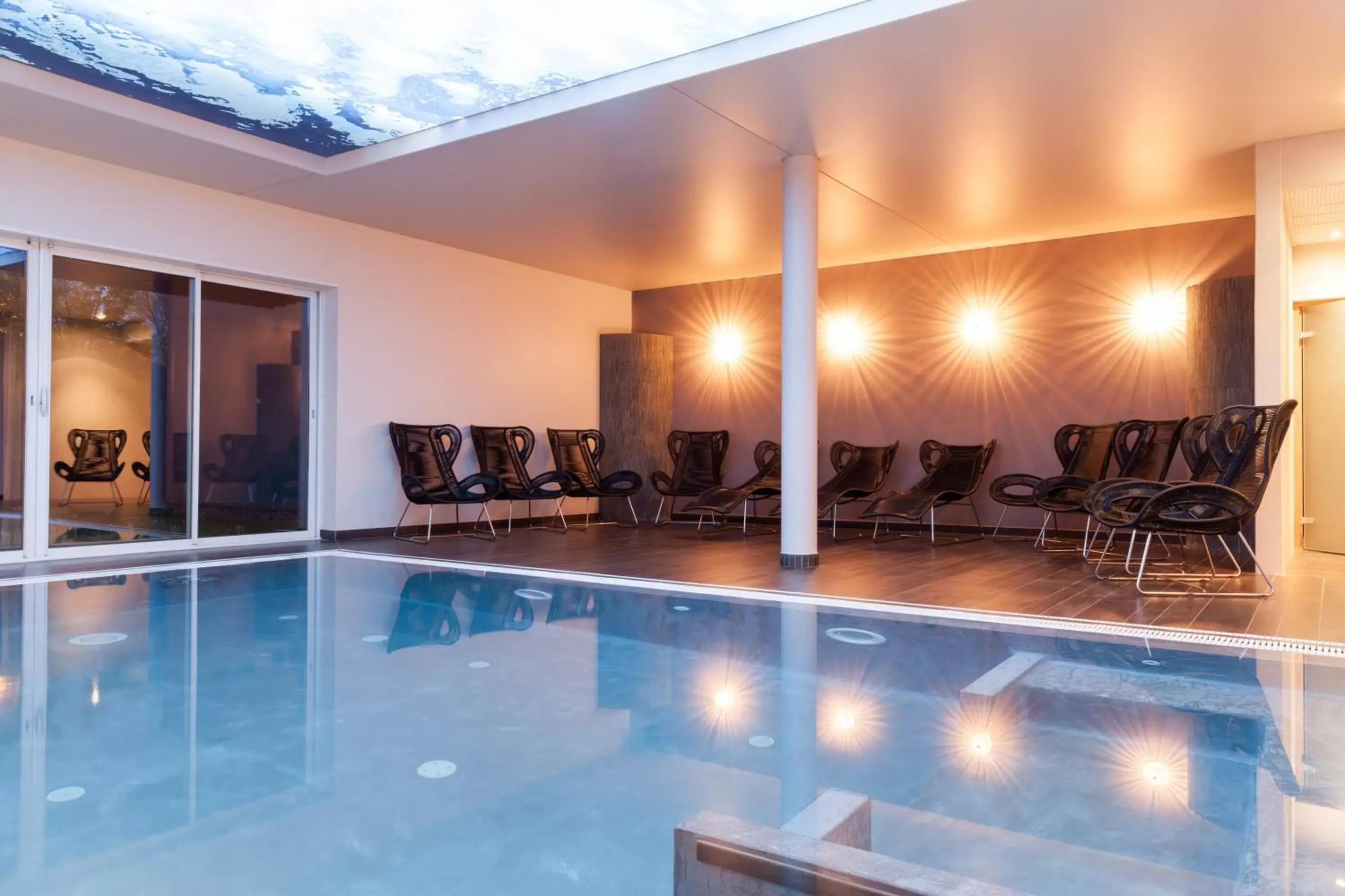 Spa and wellness centre/facilities, Swimming Pool in Charme Hôtel et Spa, Montbéliard Sud