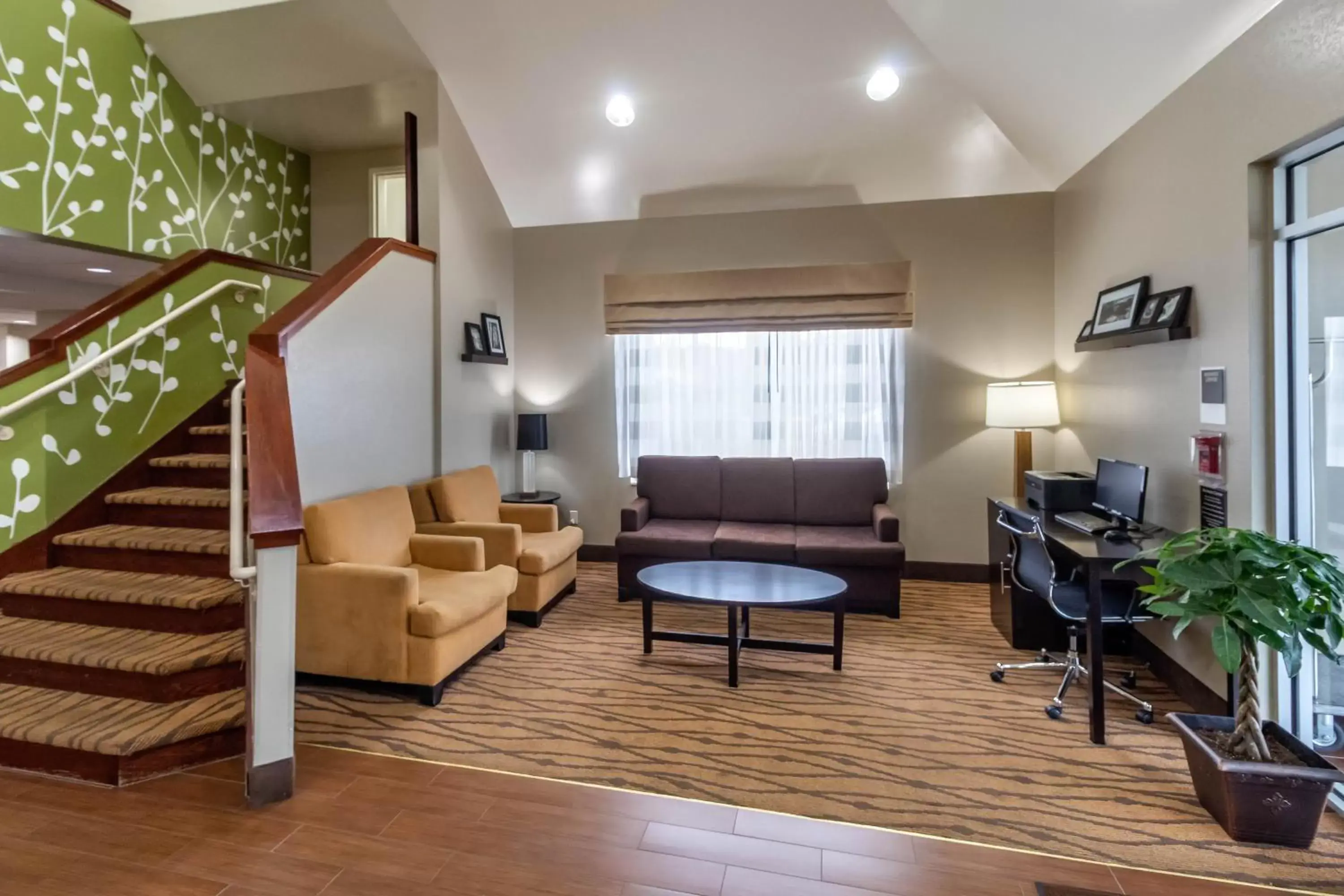 Seating Area in Sleep Inn & Suites Allendale