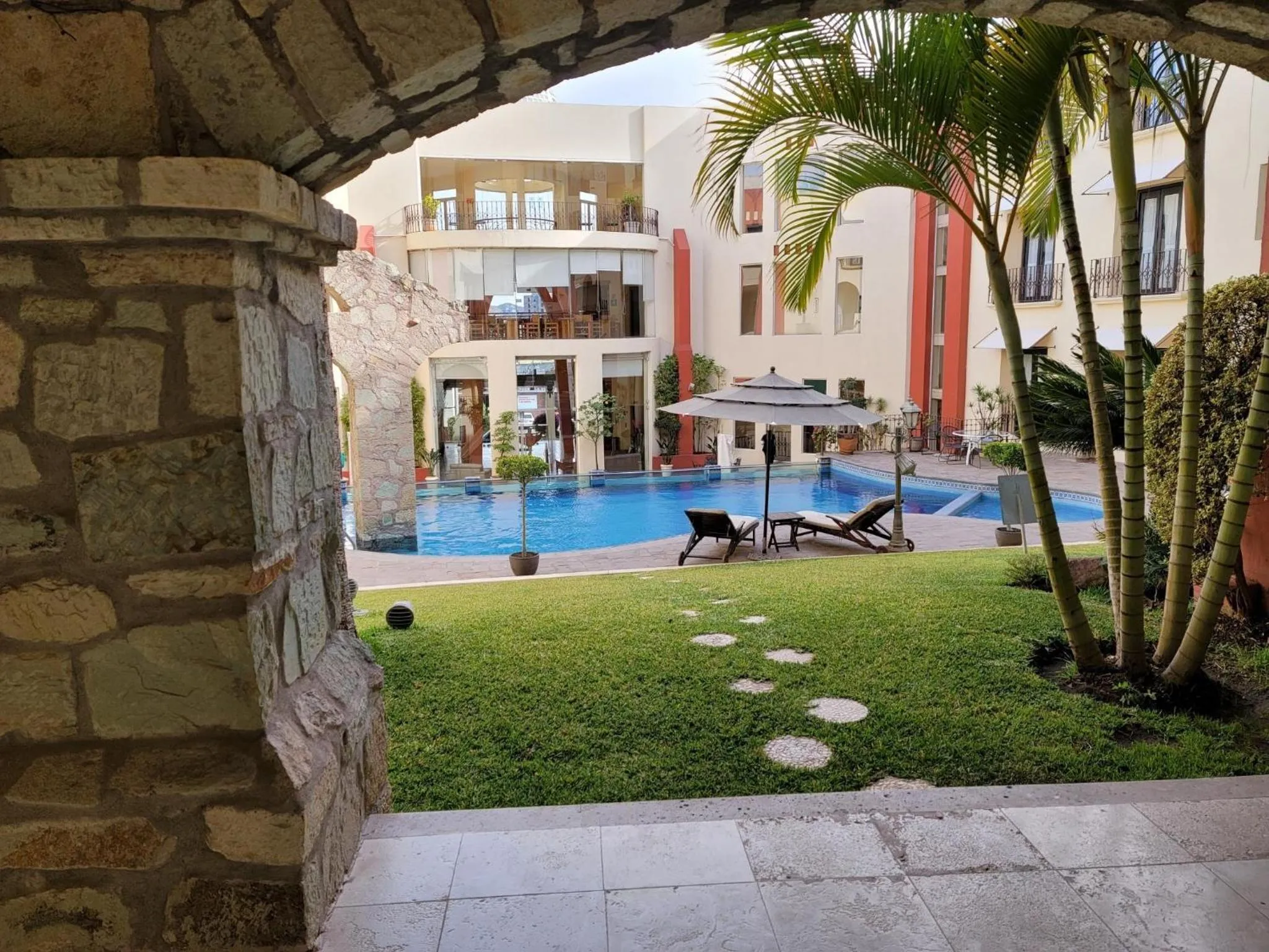 Pool view in Hotel Quinta Las Alondras