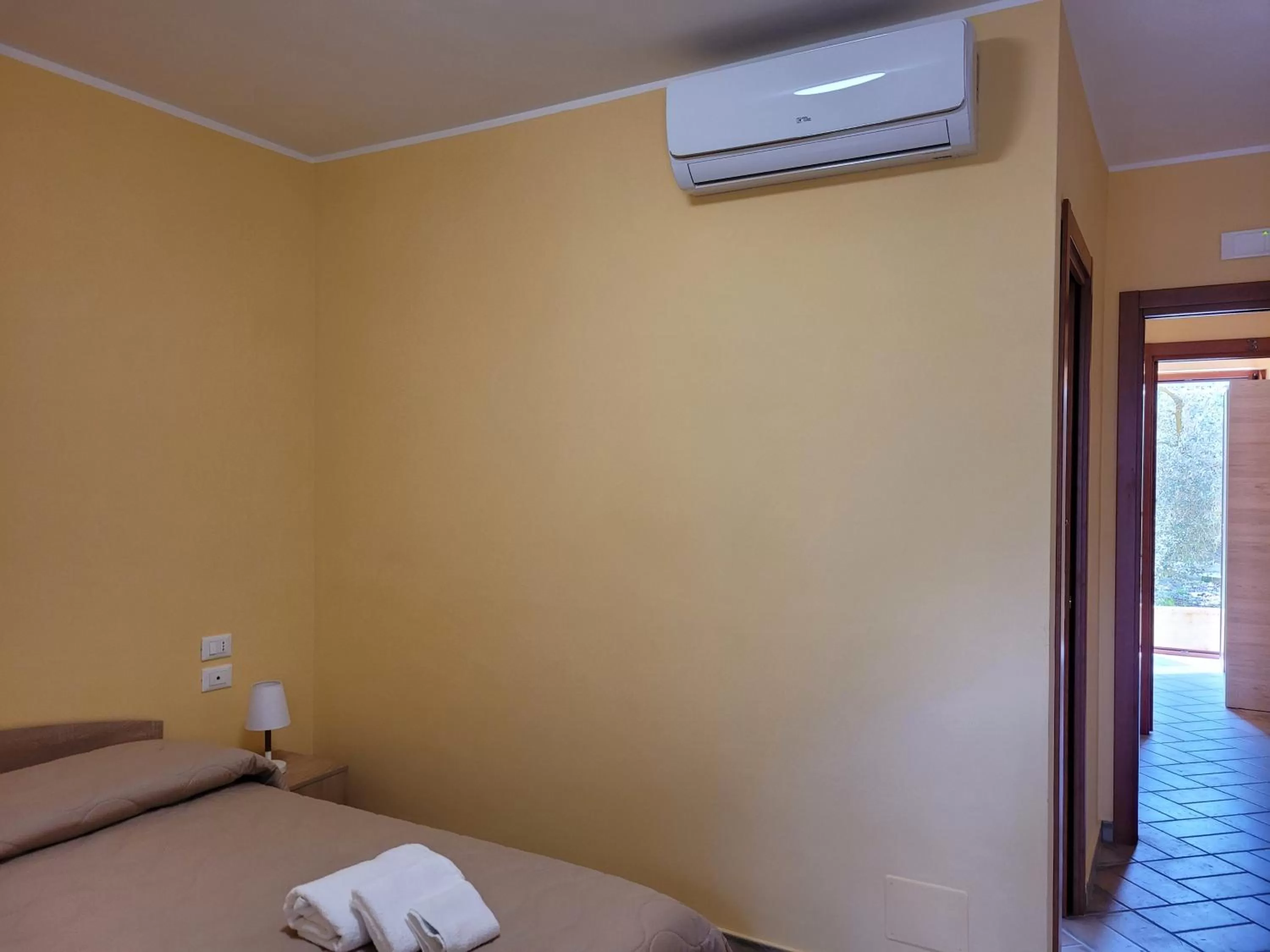 Alloggio turistico Magnifico Alessandro Valle Bernardo 04025 Lenola nei pressi di Fondi LT