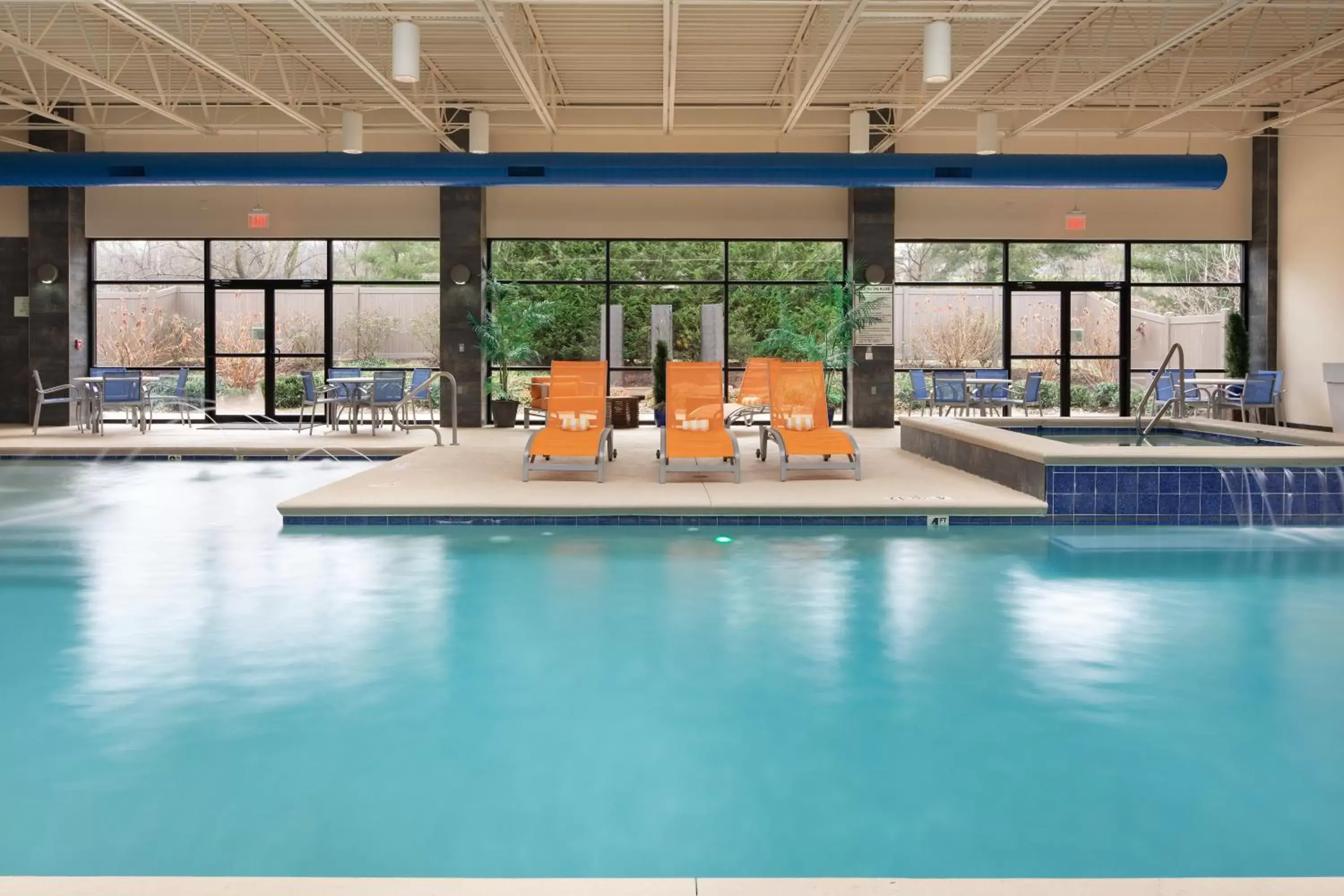 Swimming pool in Holiday Inn and Suites Charleston West by IHG Swimming pool in Holiday Inn and Suites Charleston West by IHG