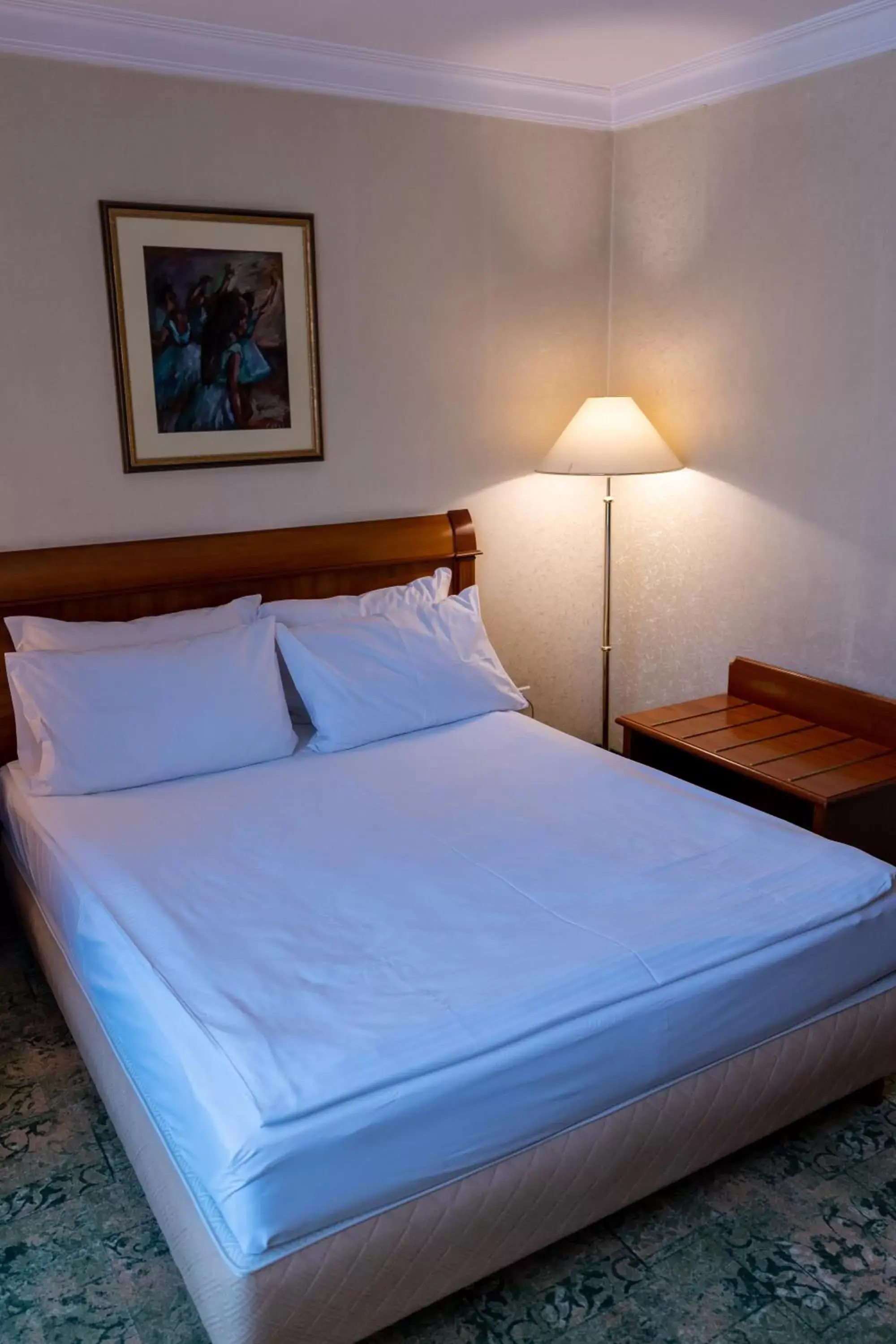 Bed in Best Western Hotel Turist