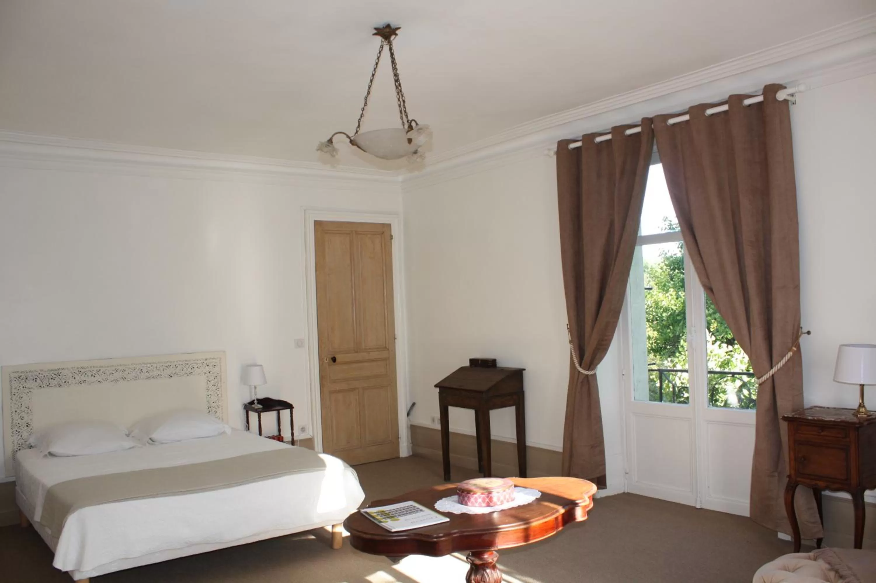 Bed in Domaine de Planchoury