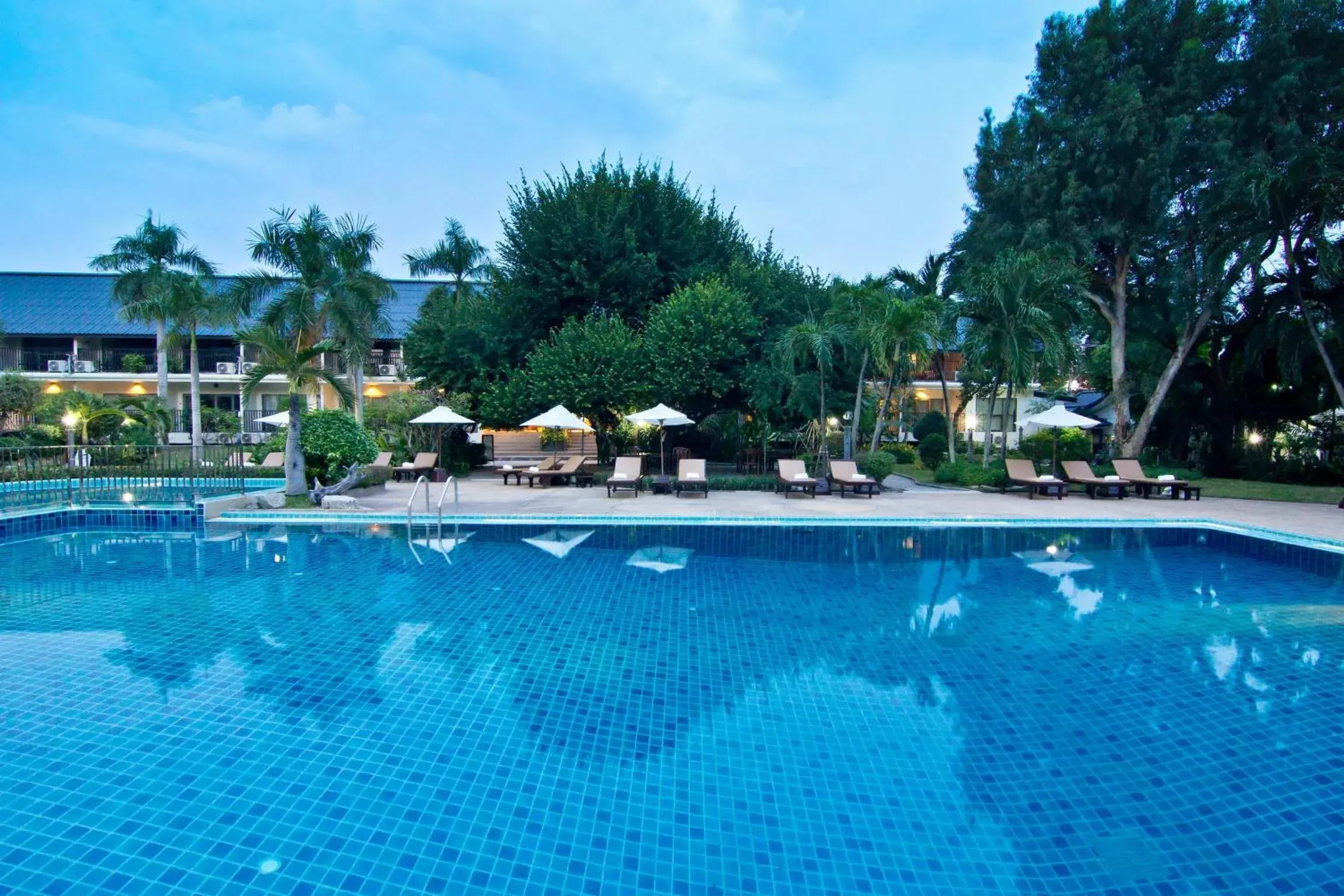 Swimming Pool in Sunshine Garden Resort - SHA Extra Plus