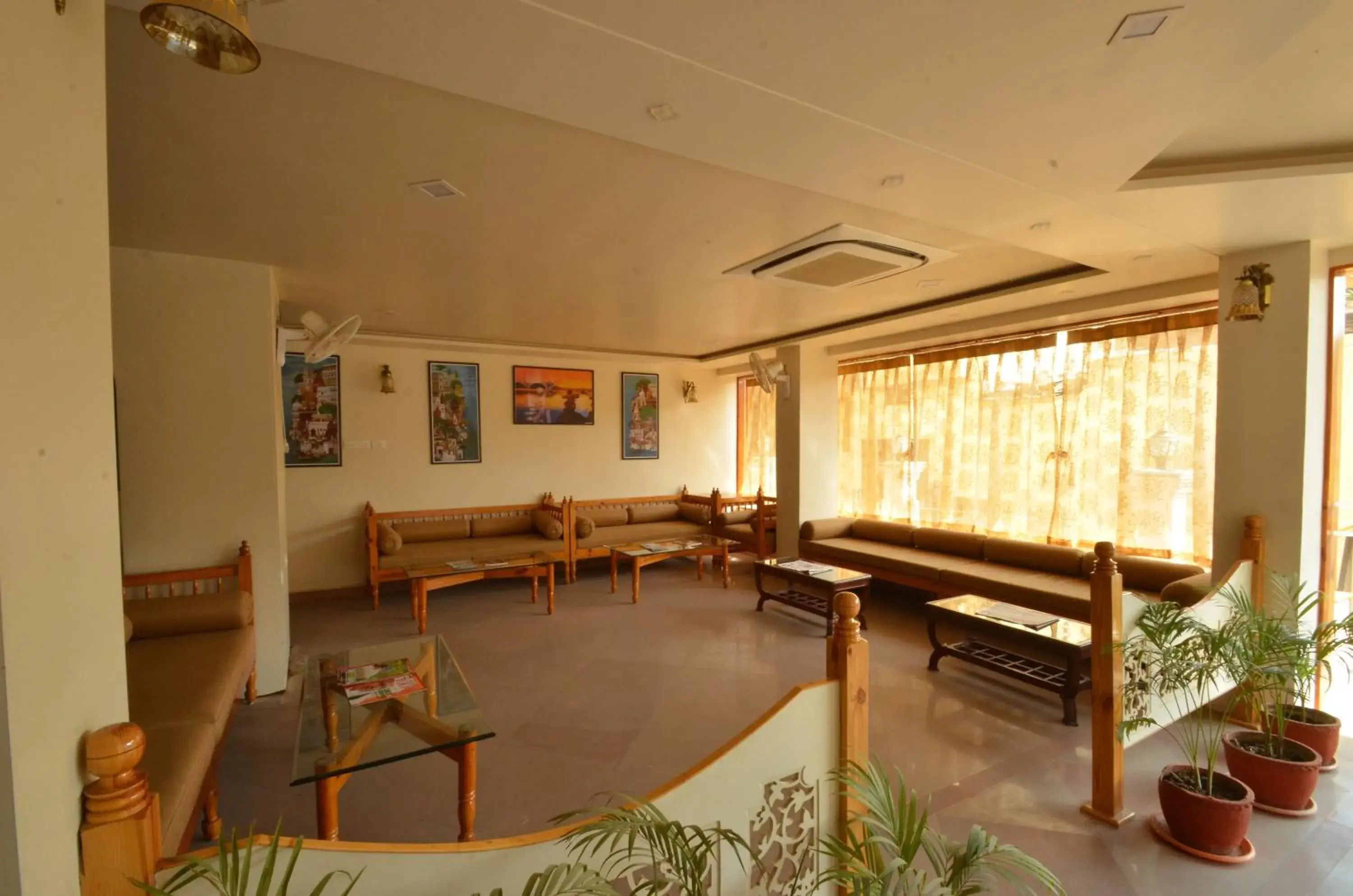 Lobby or reception in Hotel Banaras Haveli