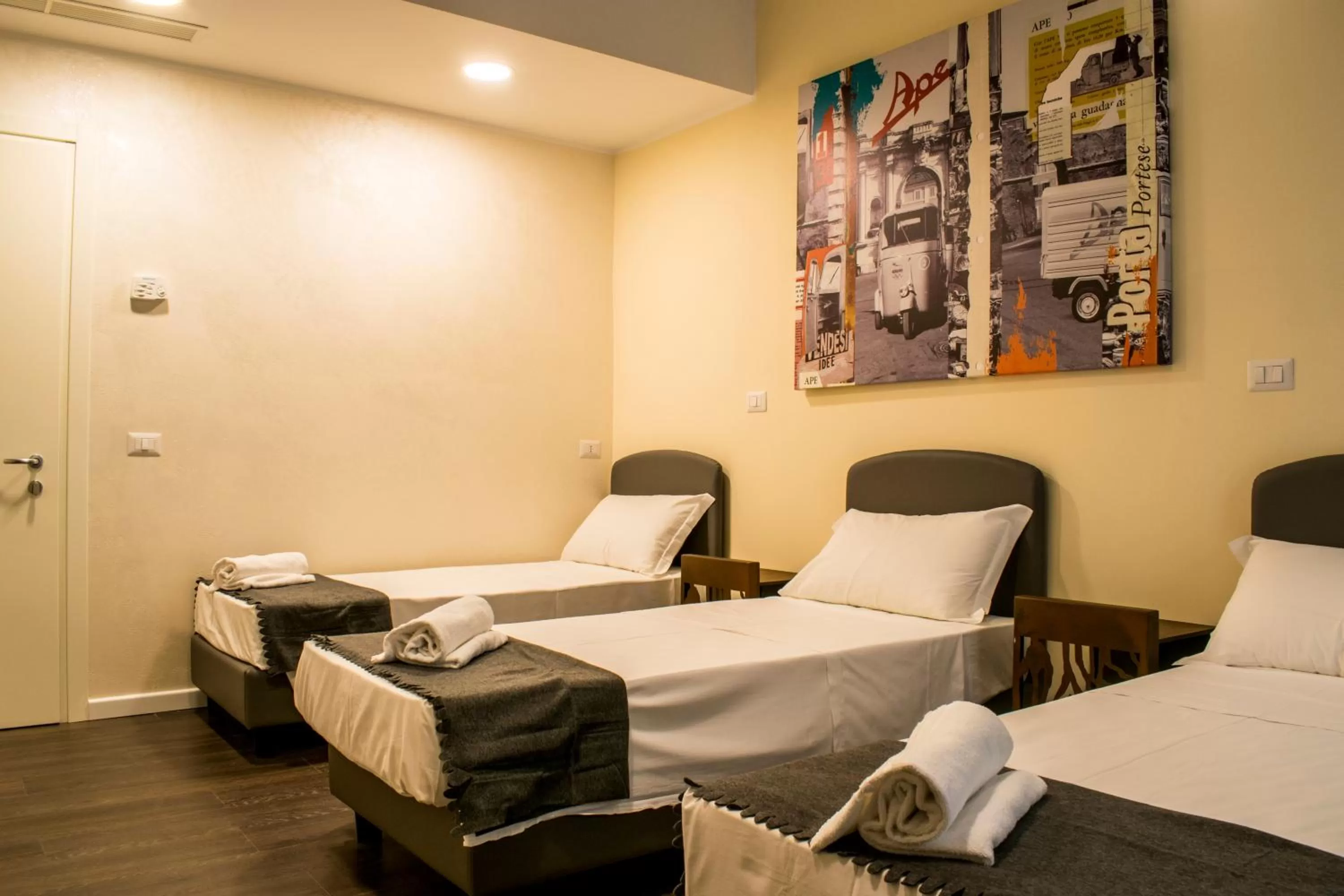 Photo of the whole room in Hostel Trastevere