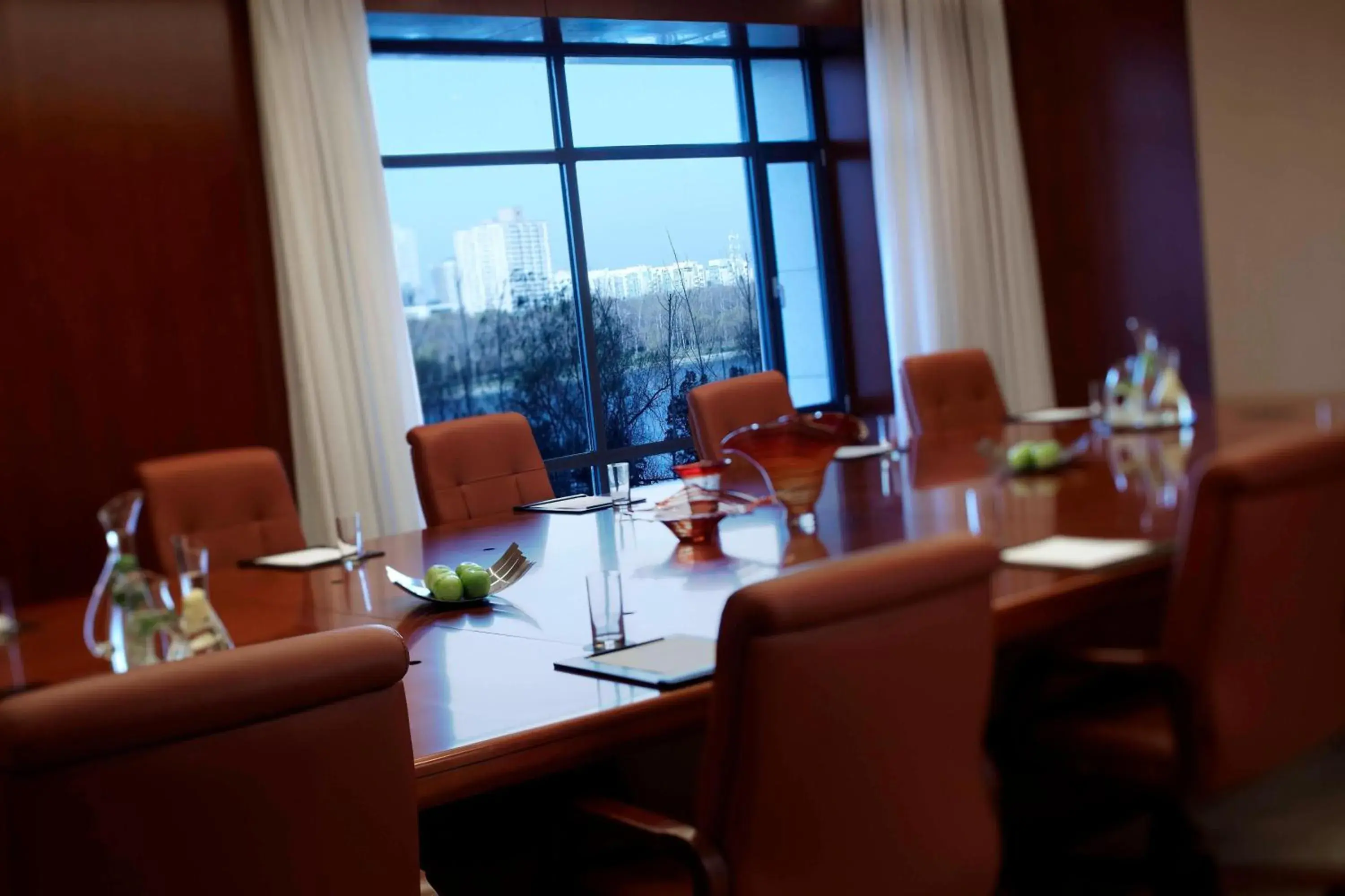 Meeting/conference room, Restaurant/Places to Eat in Marriott Executive Apartment Tianjin Lakeview