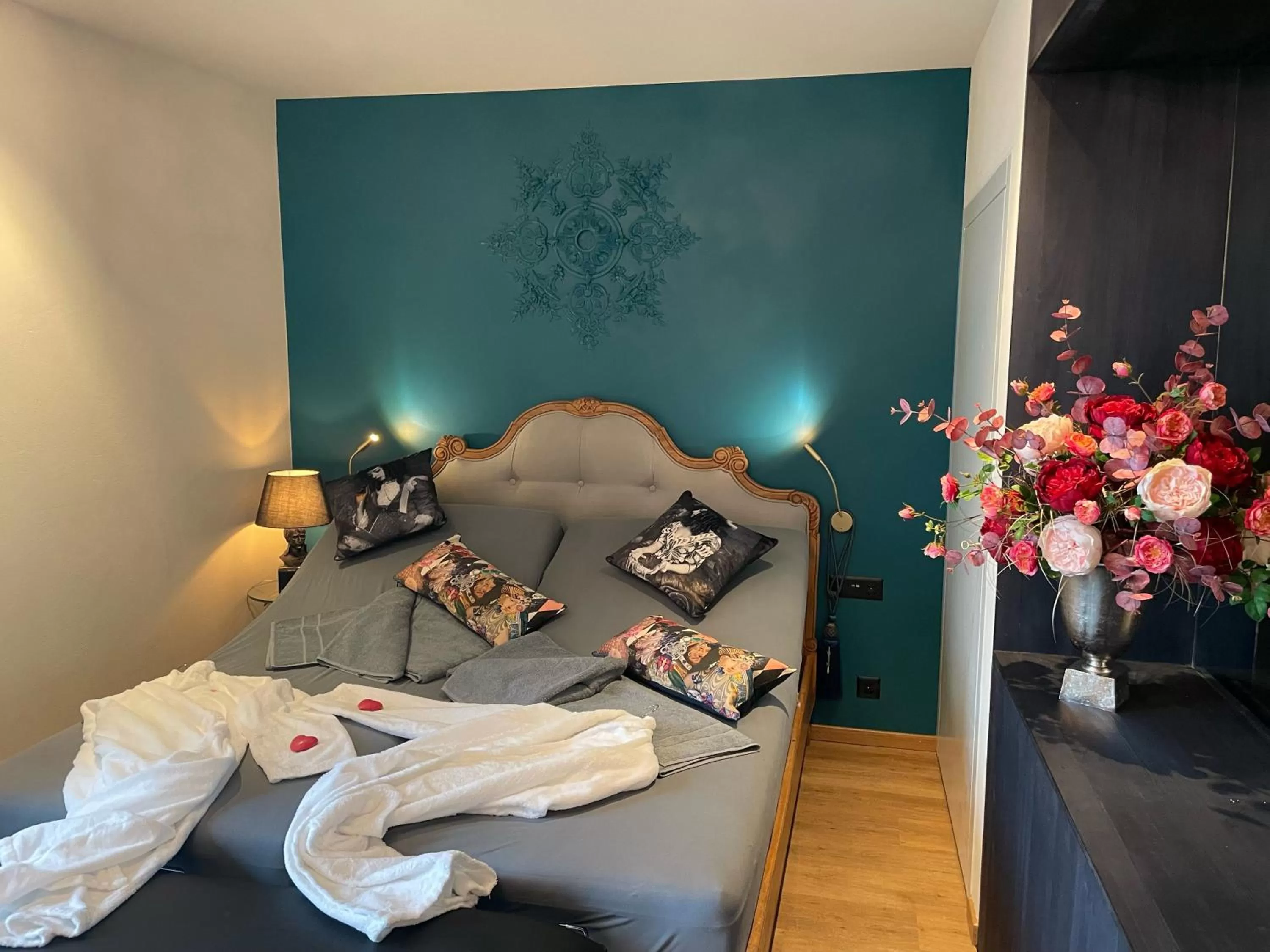 Bed in Hotel Murtenhof & Krone