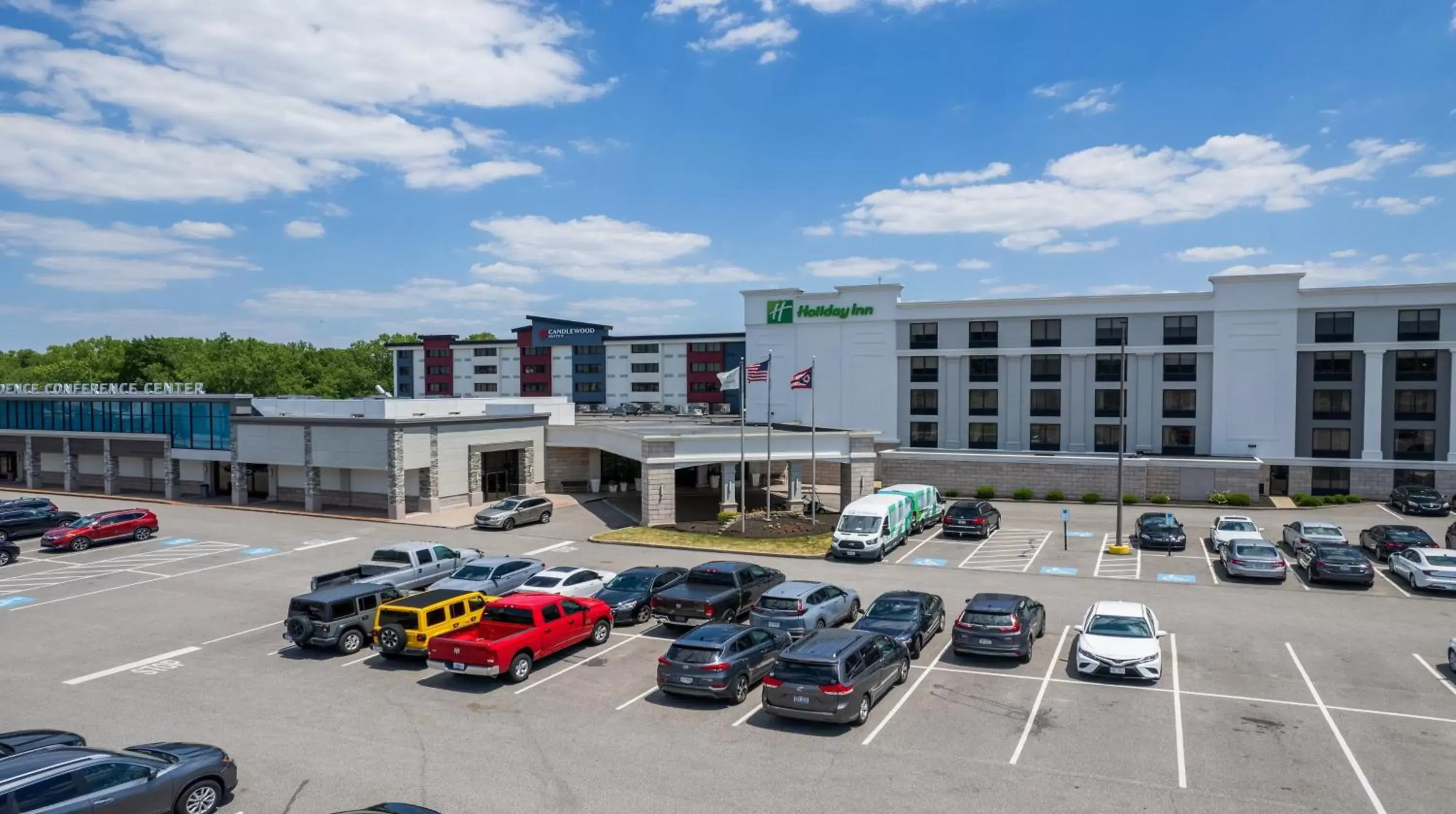 Property building in Holiday Inn Cleveland - South Independence, an IHG Hotel