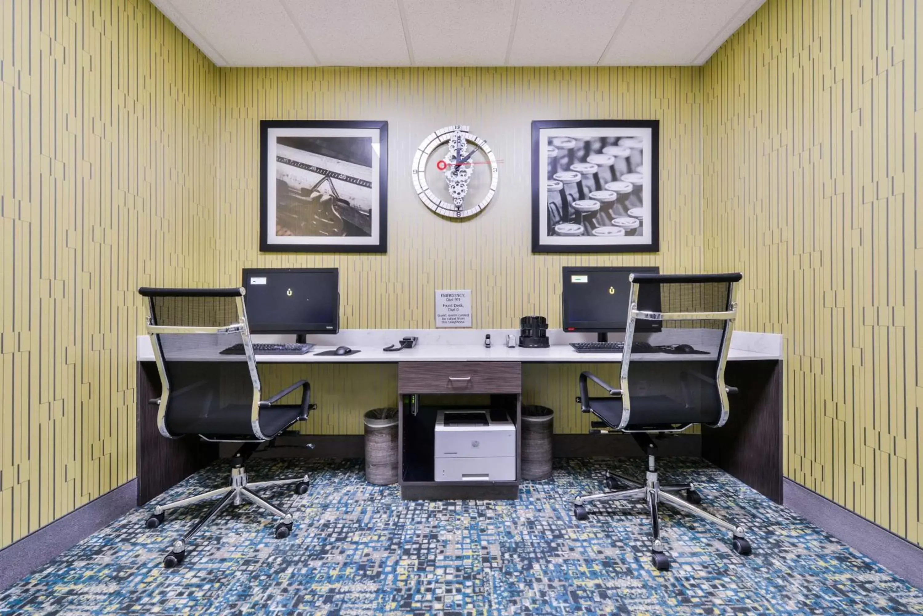 Business facilities, Business Area/Conference Room in Hampton Inn Emporia, KS