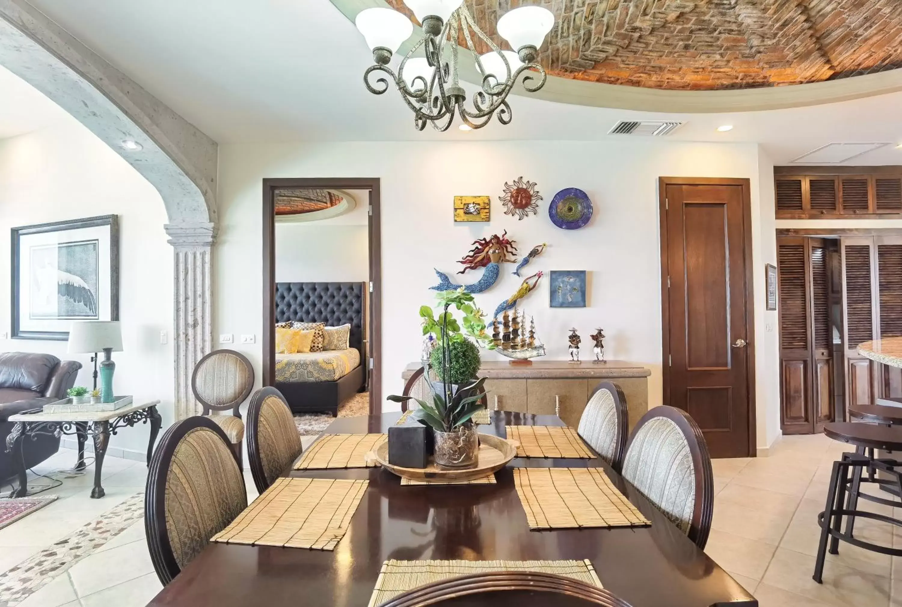 Dining Area in Esmeralda Beach Resort