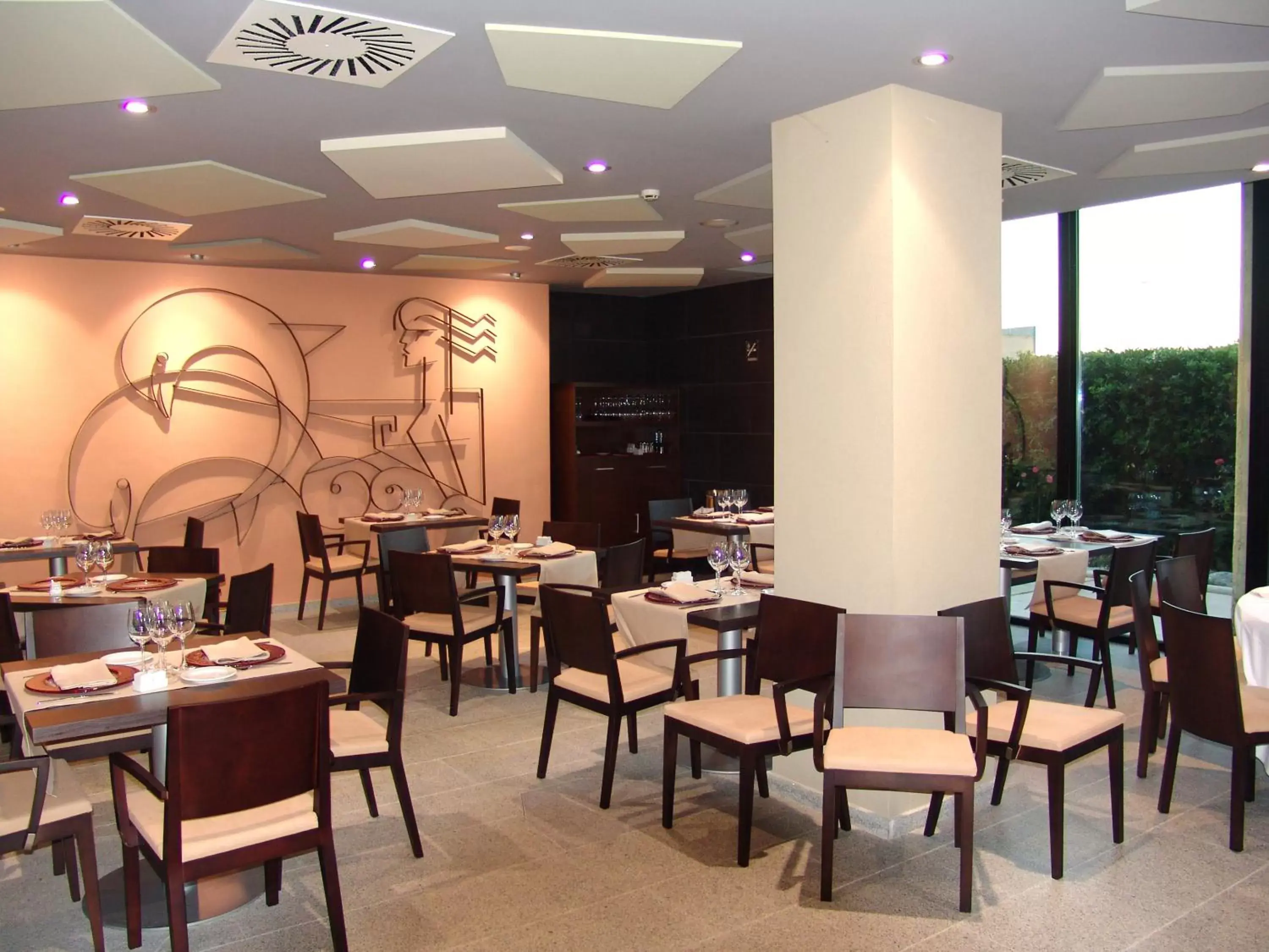 Restaurant/places to eat in Hotel & Spa Real Ciudad De Zaragoza Restaurant/places to eat in Hotel & Spa Real Ciudad De Zaragoza