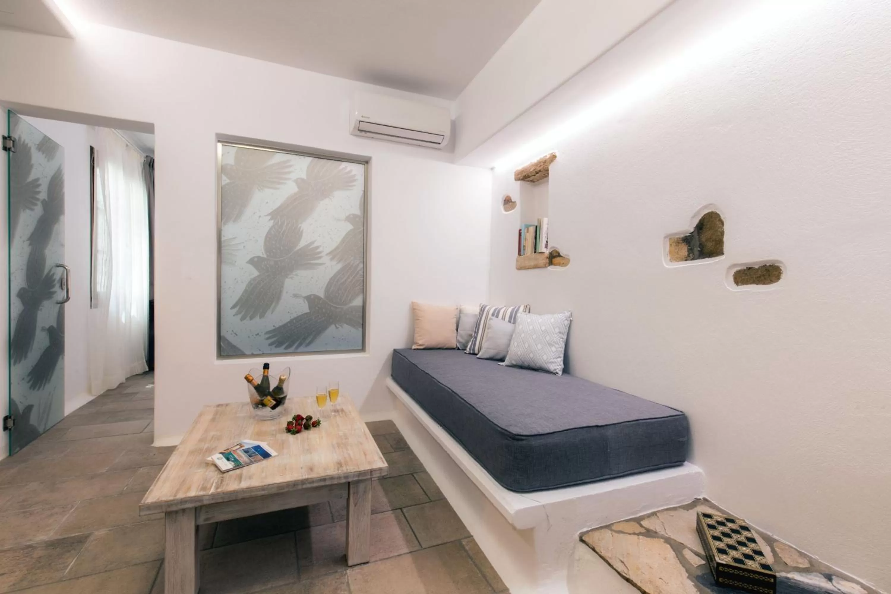 Staff, Bed in Arco Naxos Luxury Apartments