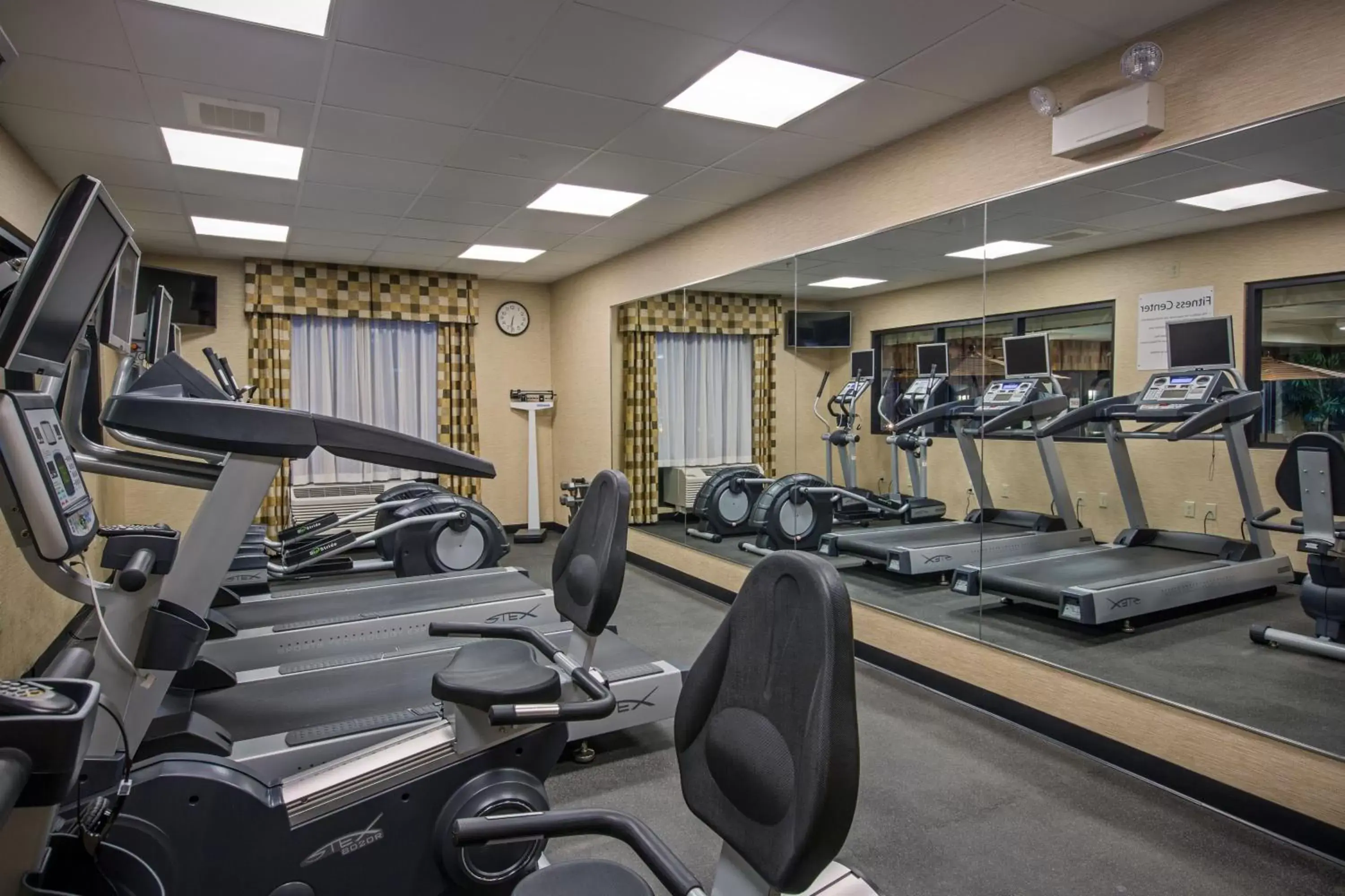 Spa and wellness centre/facilities, Fitness Center/Facilities in Holiday Inn Express Meadville (I-79 Exit 147a), an IHG Hotel