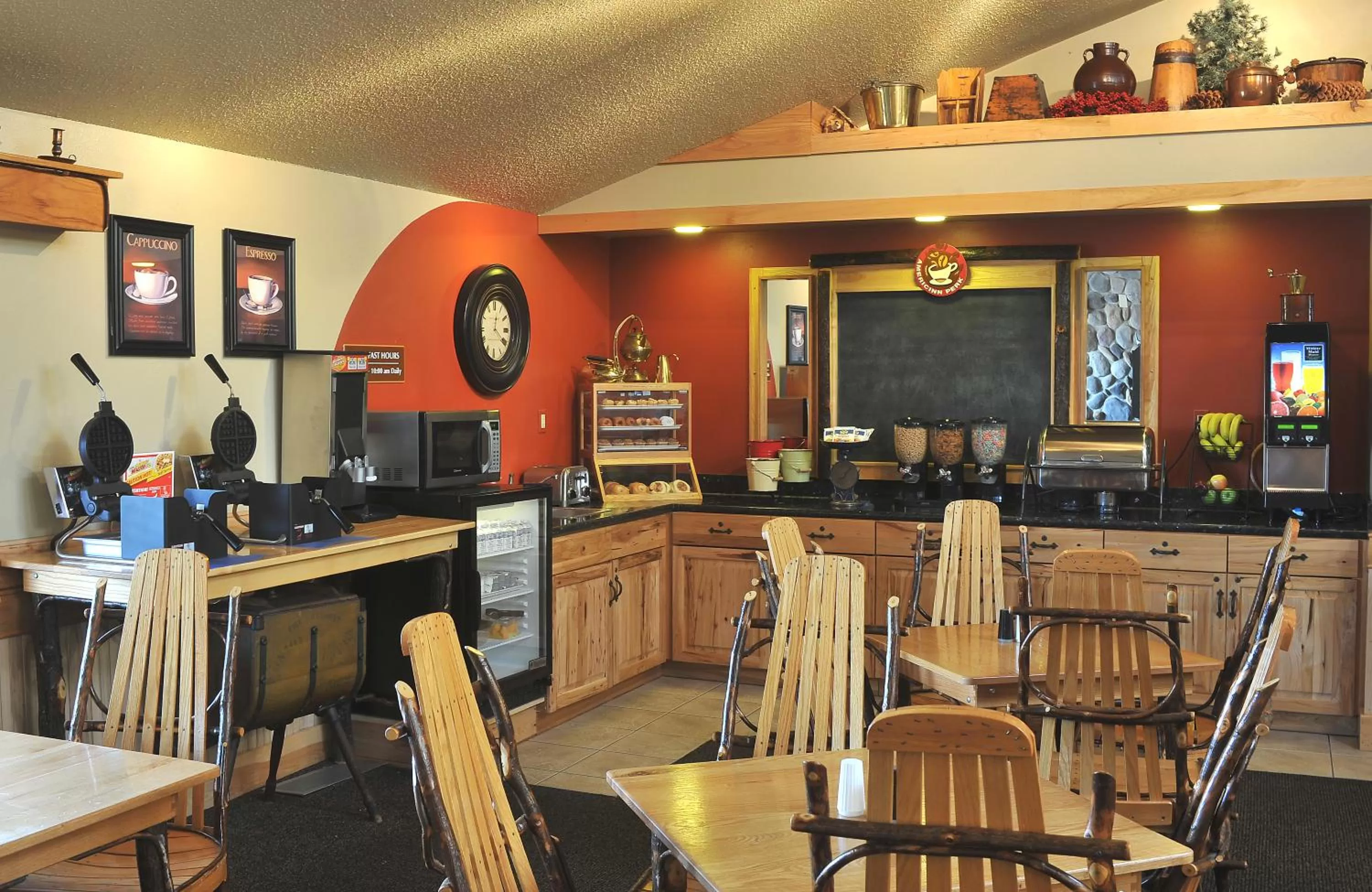 Restaurant/places to eat in AmericInn by Wyndham Oswego