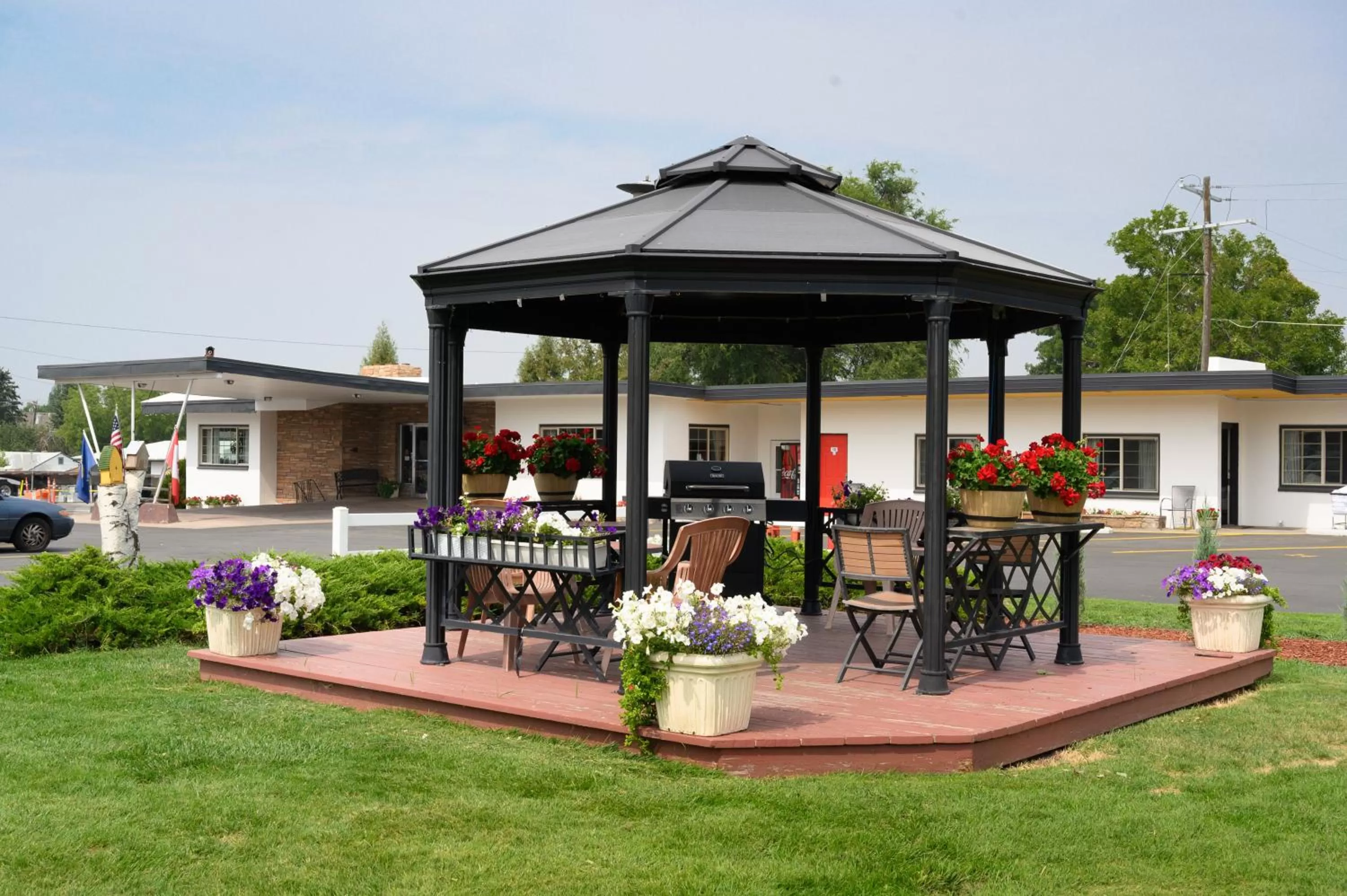 Patio in Sapphire Motel Midtown Bozeman