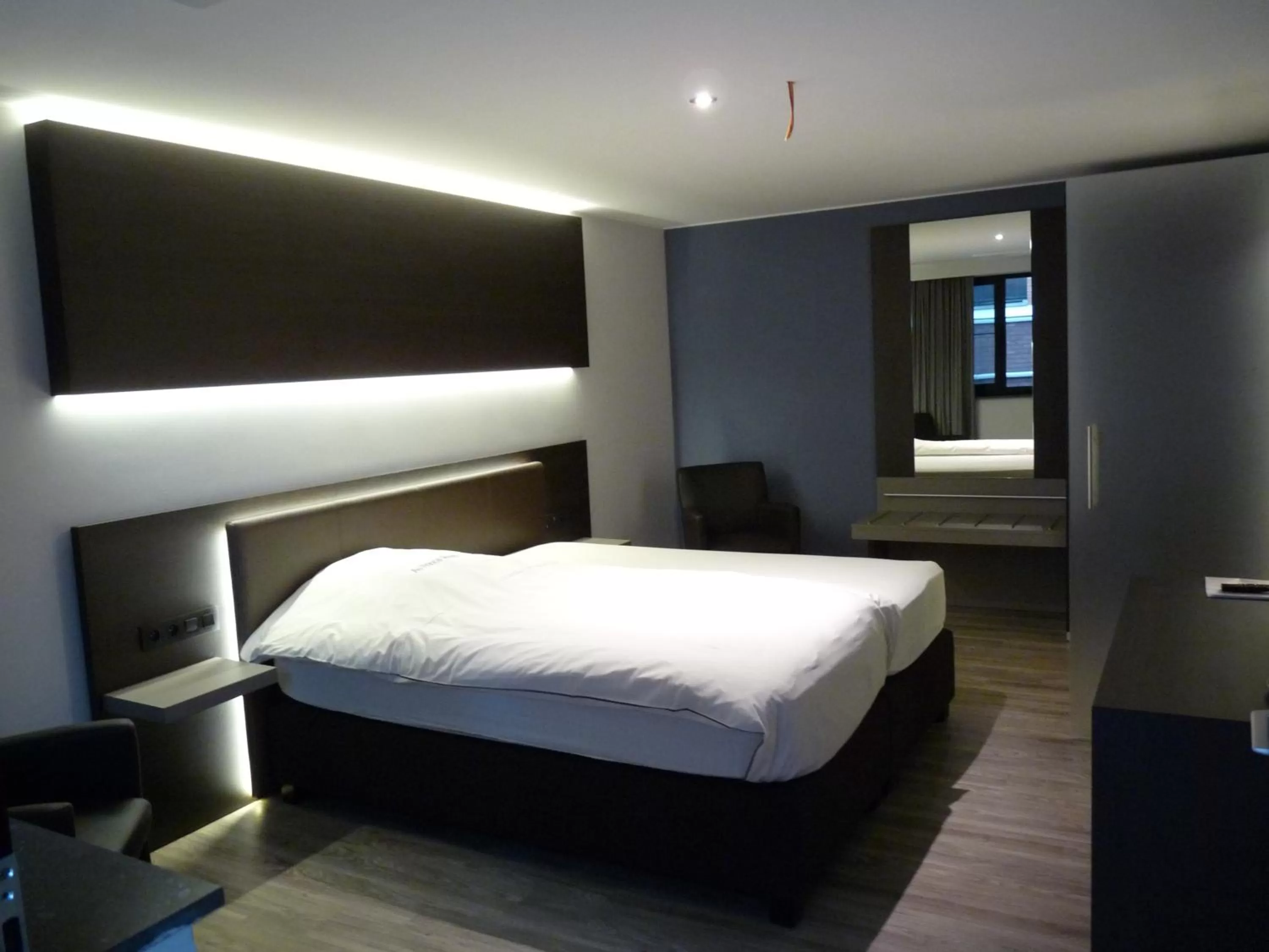 Bedroom, Bed in Hotel Au Prince Royal