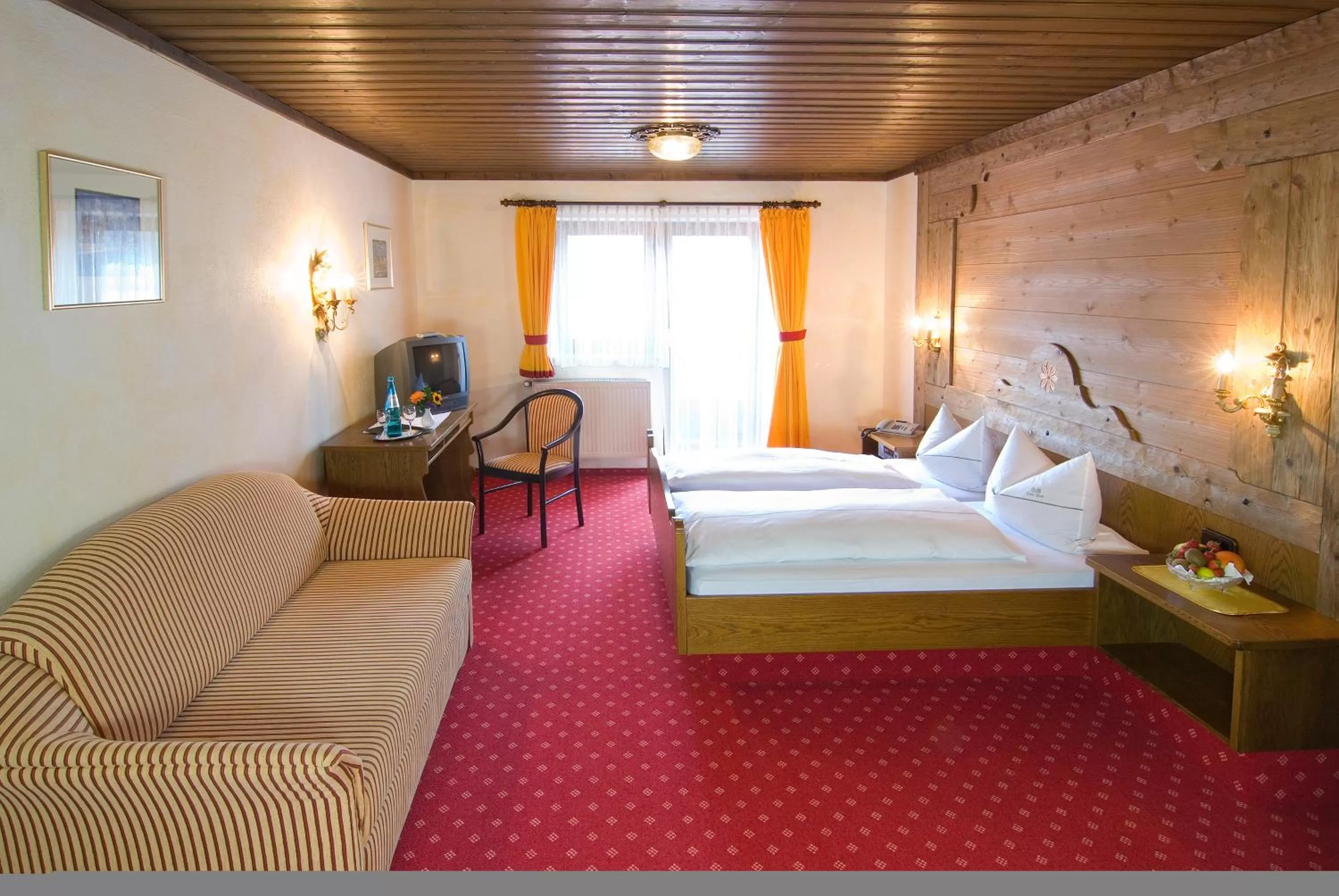 Day, Bed in Landgasthof Zur Post