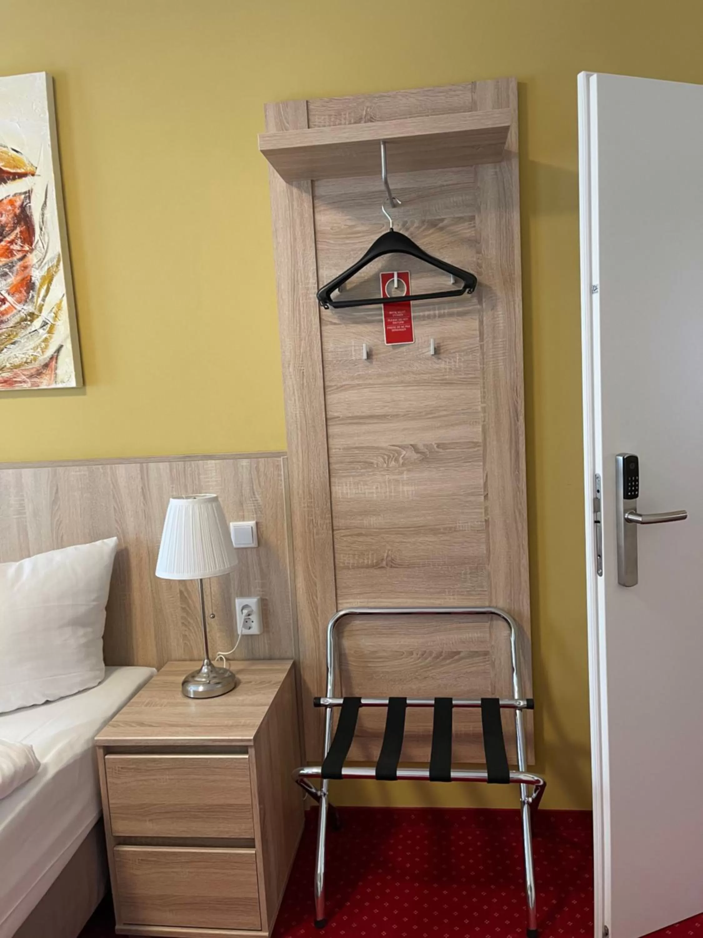 Living room, Bed in Palm Premium Hotel & Apartments