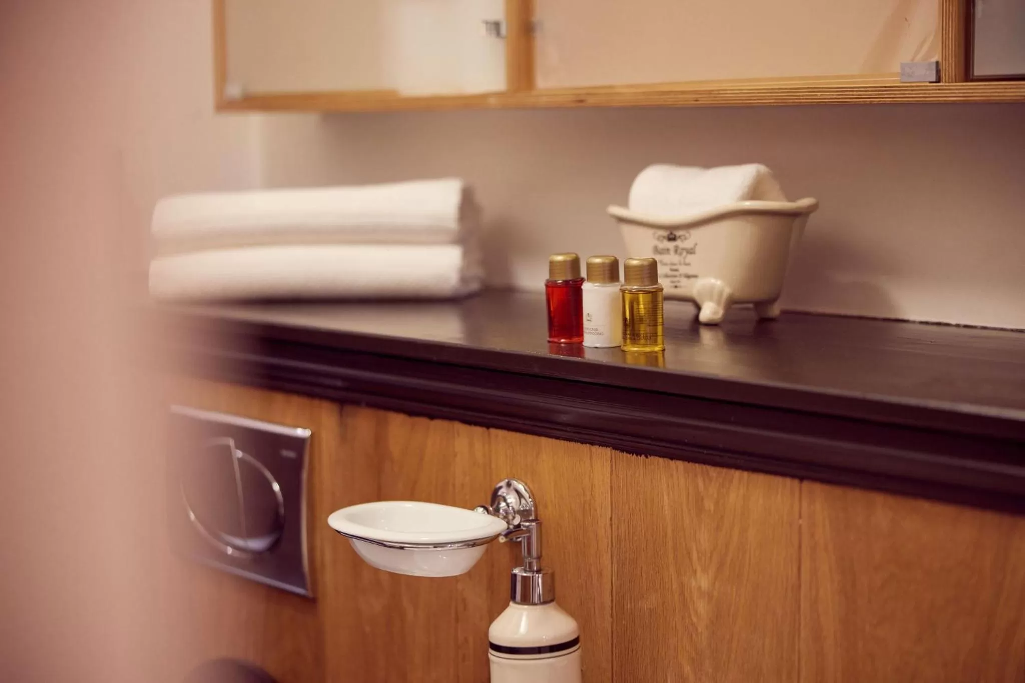 towels in Realeneiland Bed & Breakfast