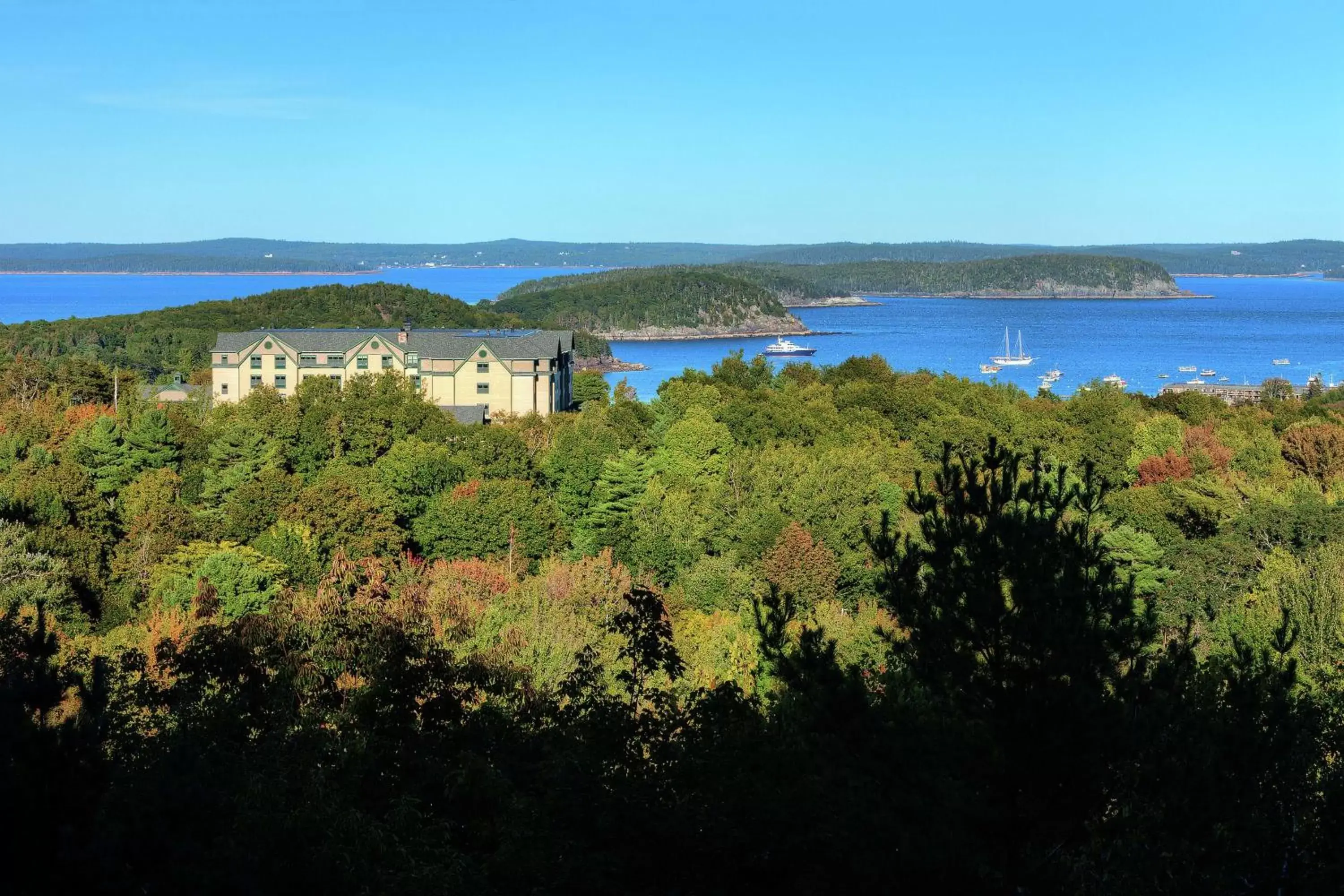 Property building in Hampton Inn By Hilton Bar Harbor